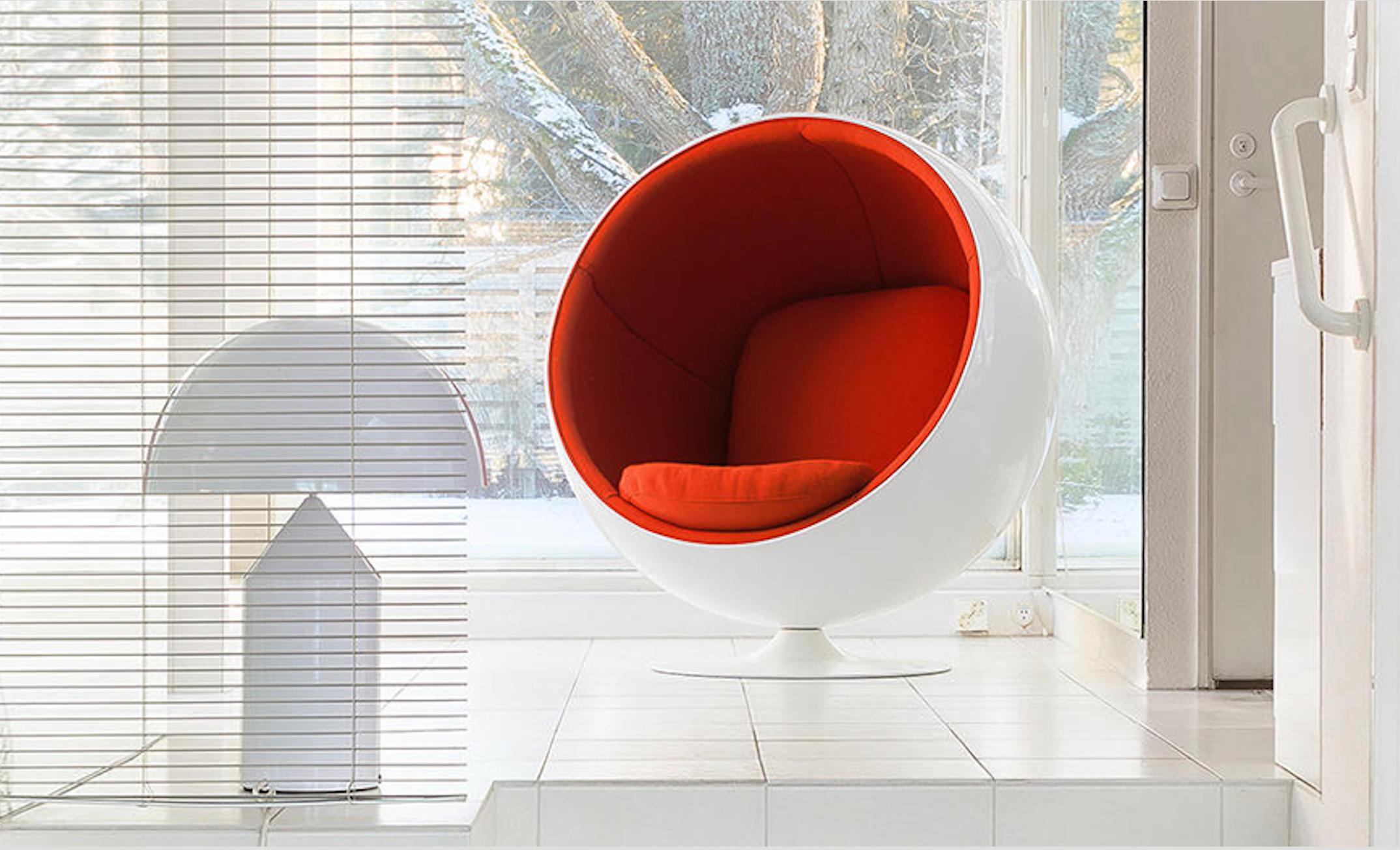 Eero Aarnio Ball chair in Kvadrat Hallingdal Red 65  In Excellent Condition In Vancouver, BC