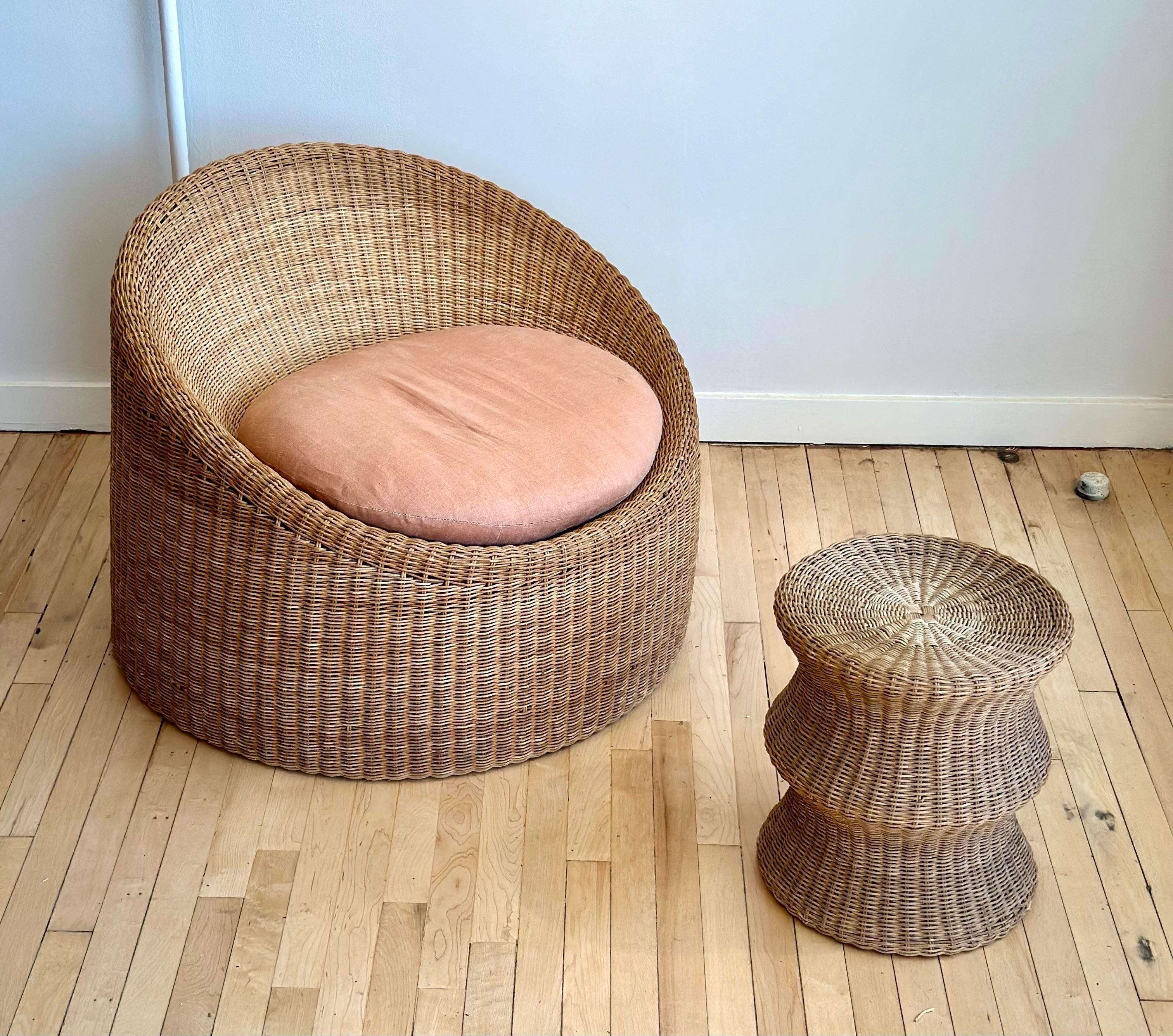 Sedia scultorea senza tempo in rattan 