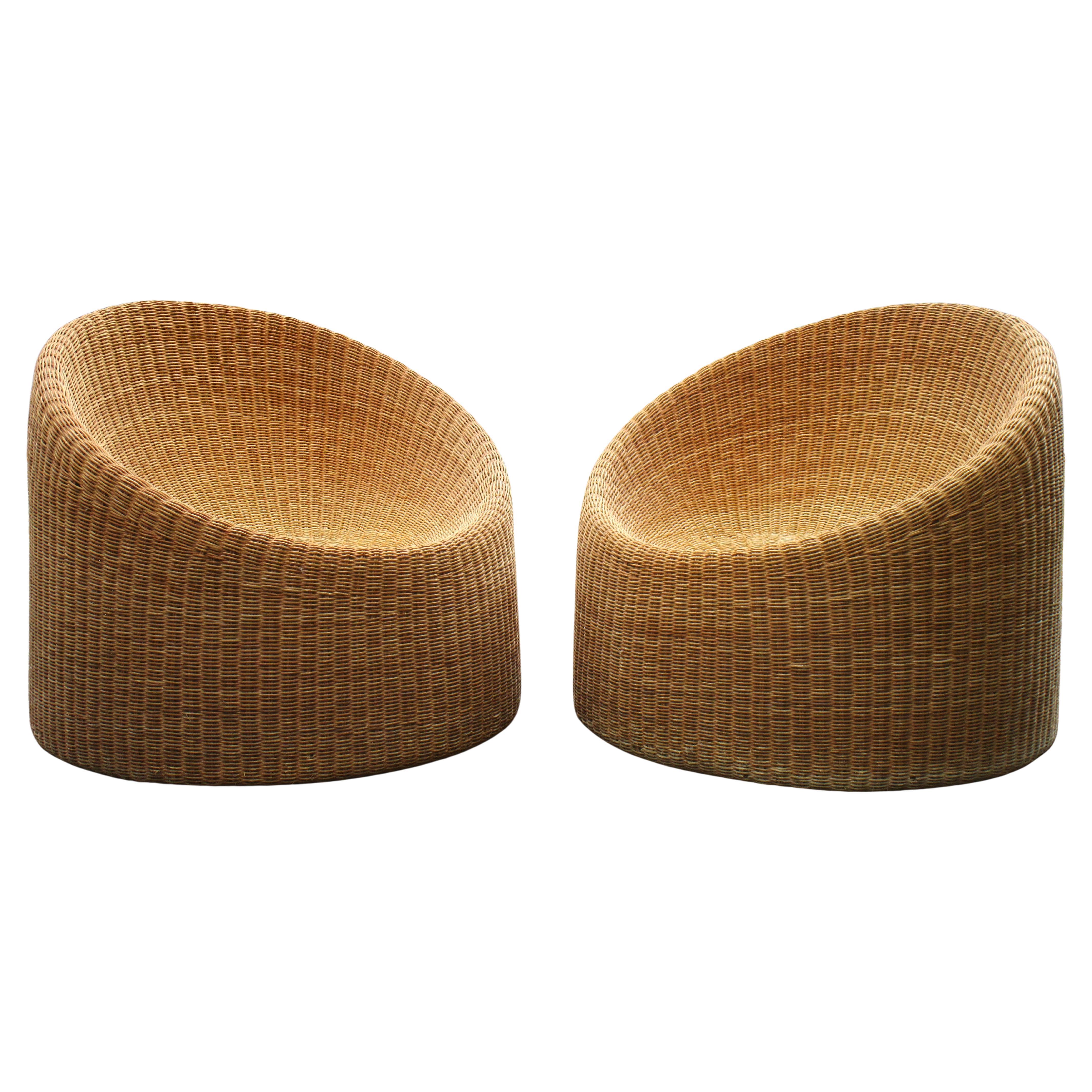 Mid-Century Modern Pair Eero Aarnio Rattan Elephant Boot Lounge Chairs, 1960-1970 For Sale