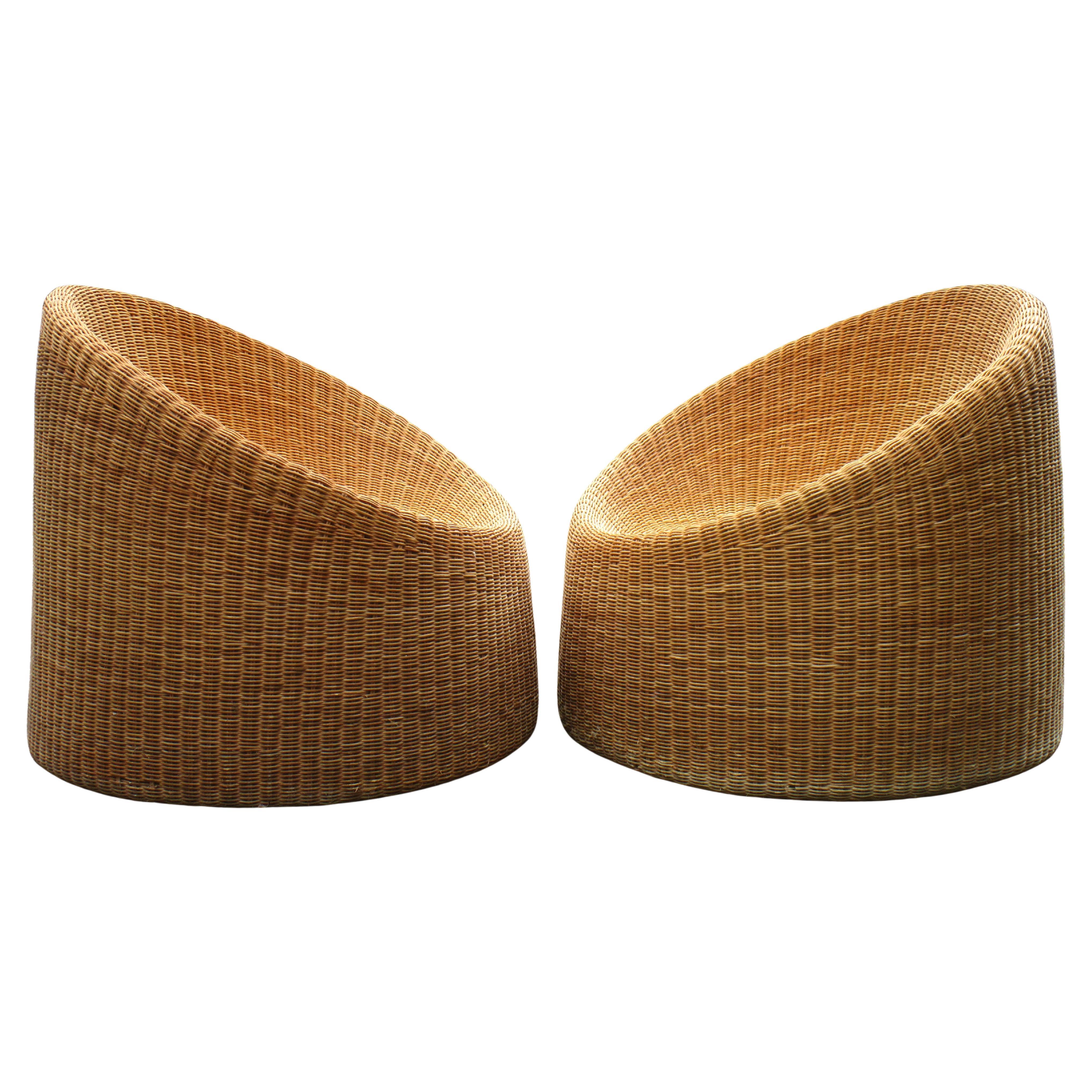 Hand-Crafted Pair Eero Aarnio Rattan Elephant Boot Lounge Chairs, 1960-1970 For Sale