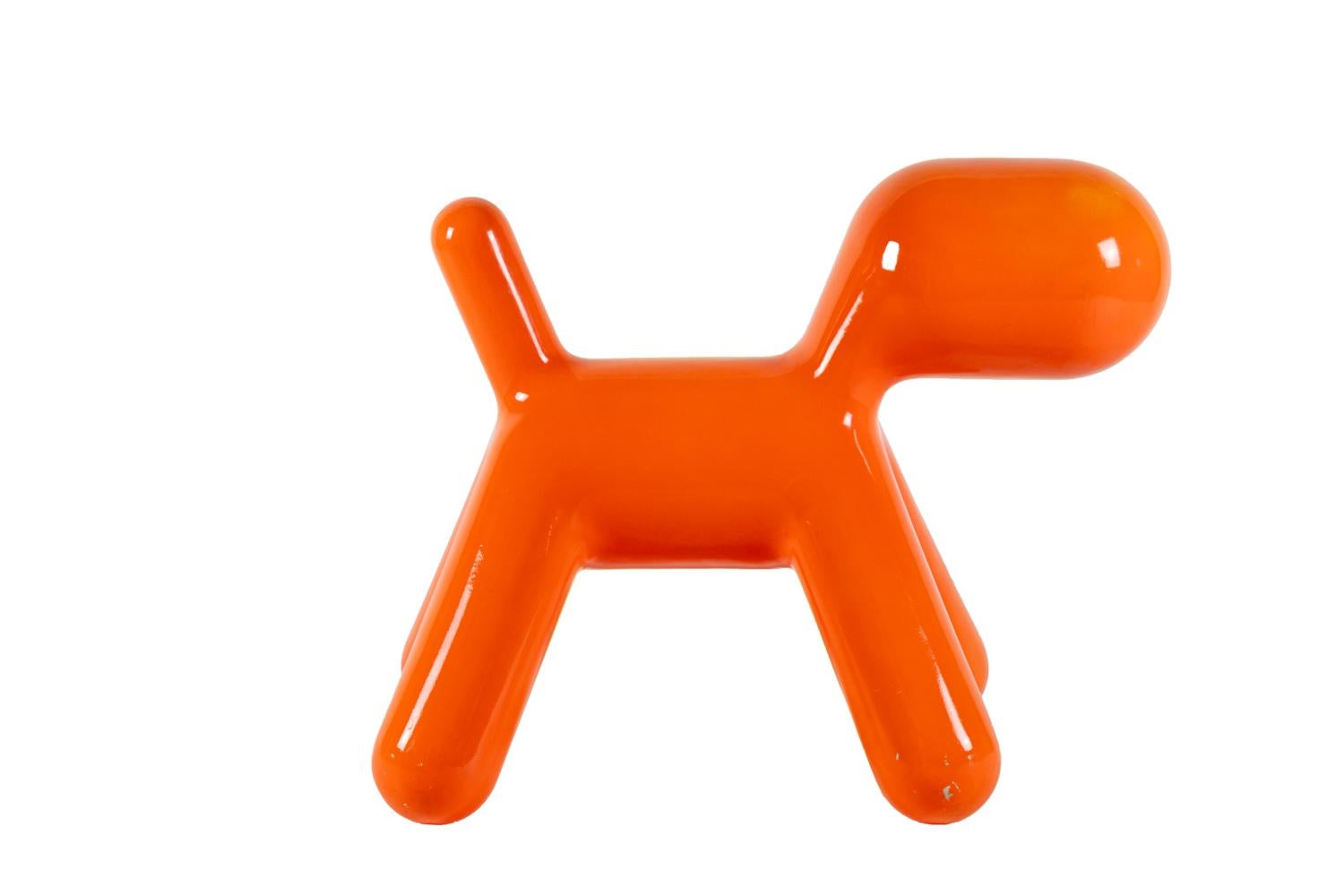 Eero Aarnio for Magis, attributed to.
“Puppy” sculpture figuring a stylized dog in orange molded polyethylene.

Work realized in 2005, ongoing production.

Eero Aarnio (1932) is a Finnish designer. After studying at the School for Art and
