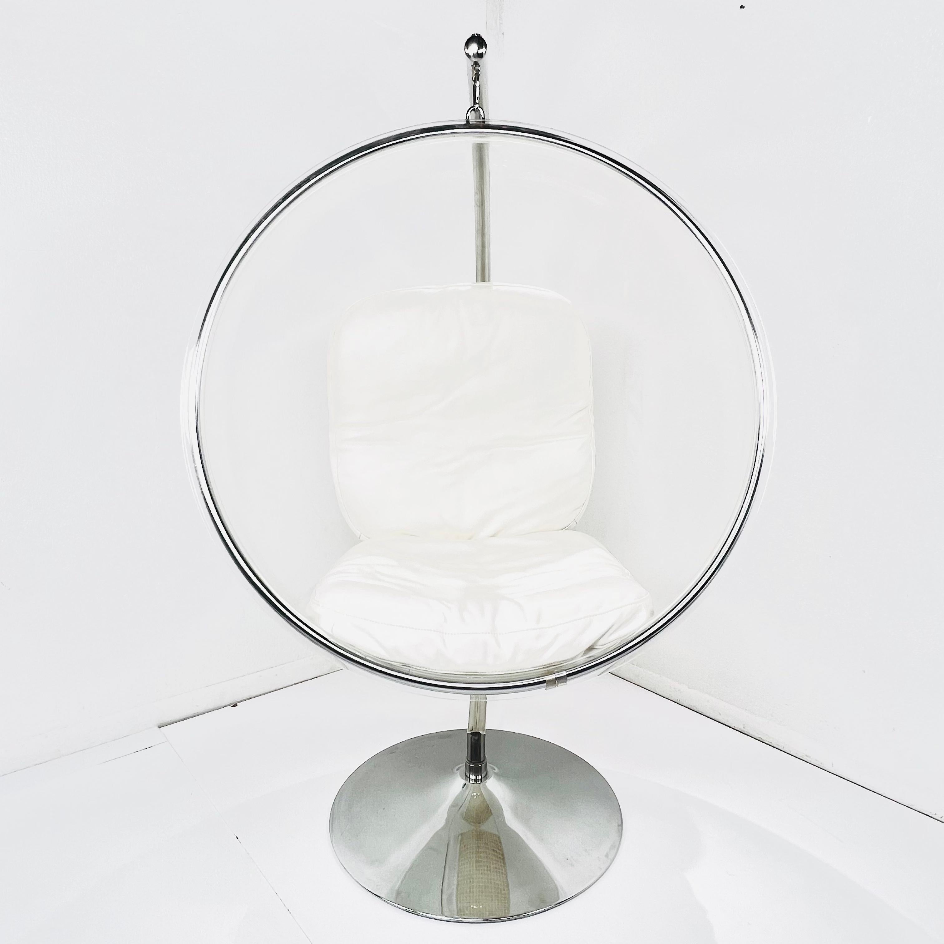 chaise bulle transparente
