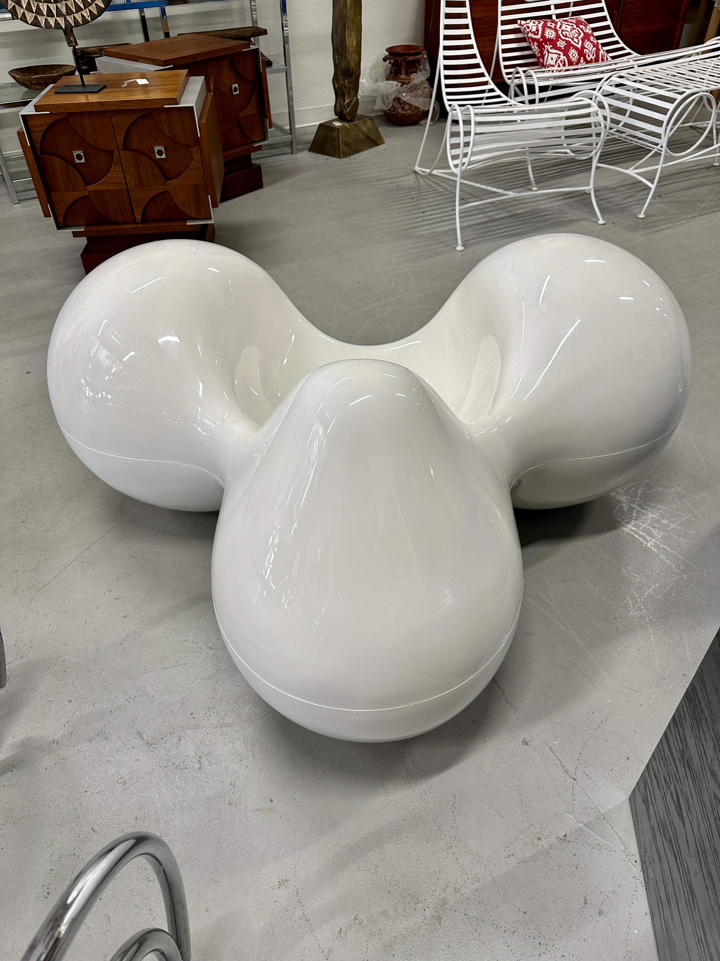 Eero Aarnio Silla Tomate en blanco Fibra de vidrio en venta