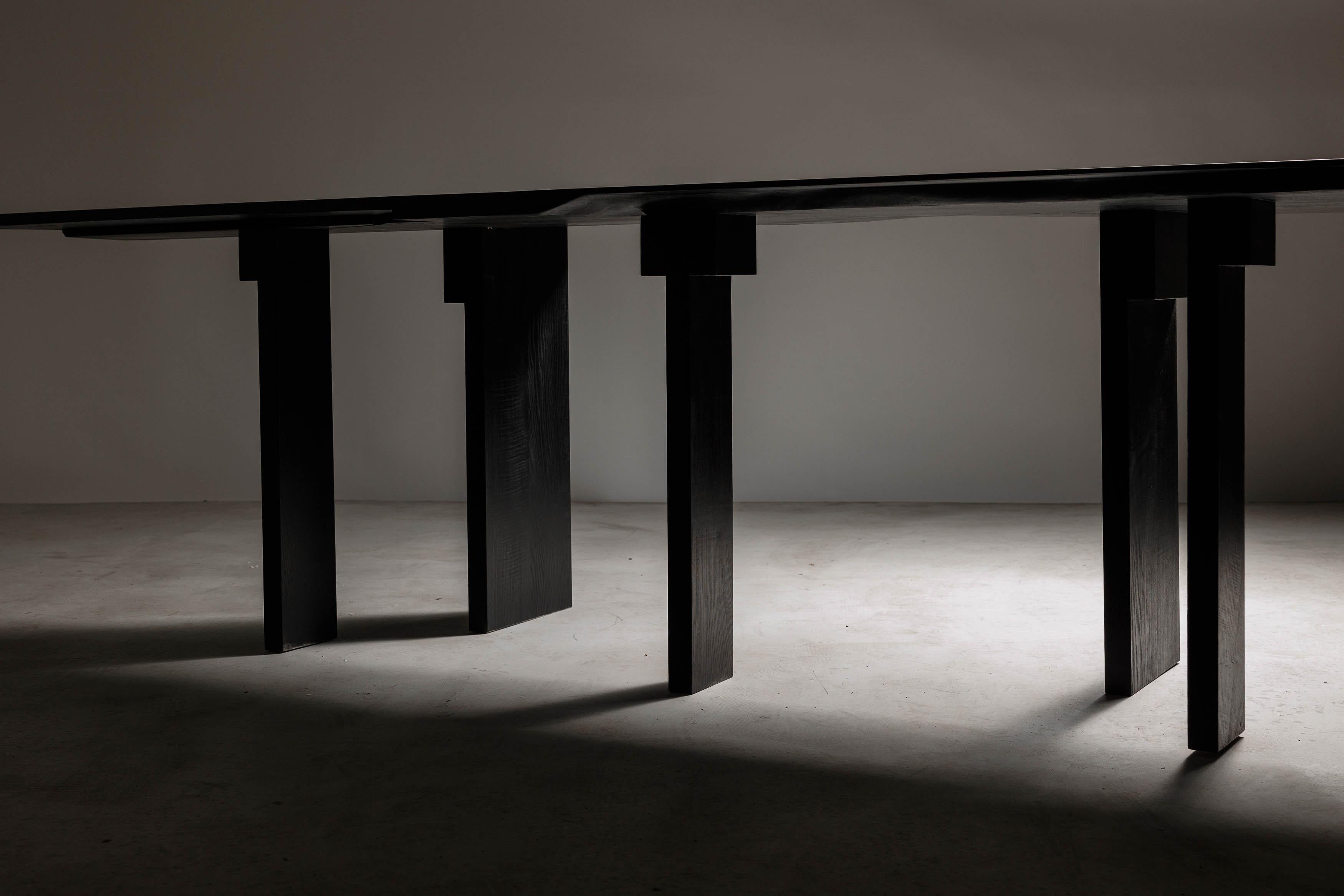 Table de salle à manger sculpturale Eero Moss, EM203 en vente 2