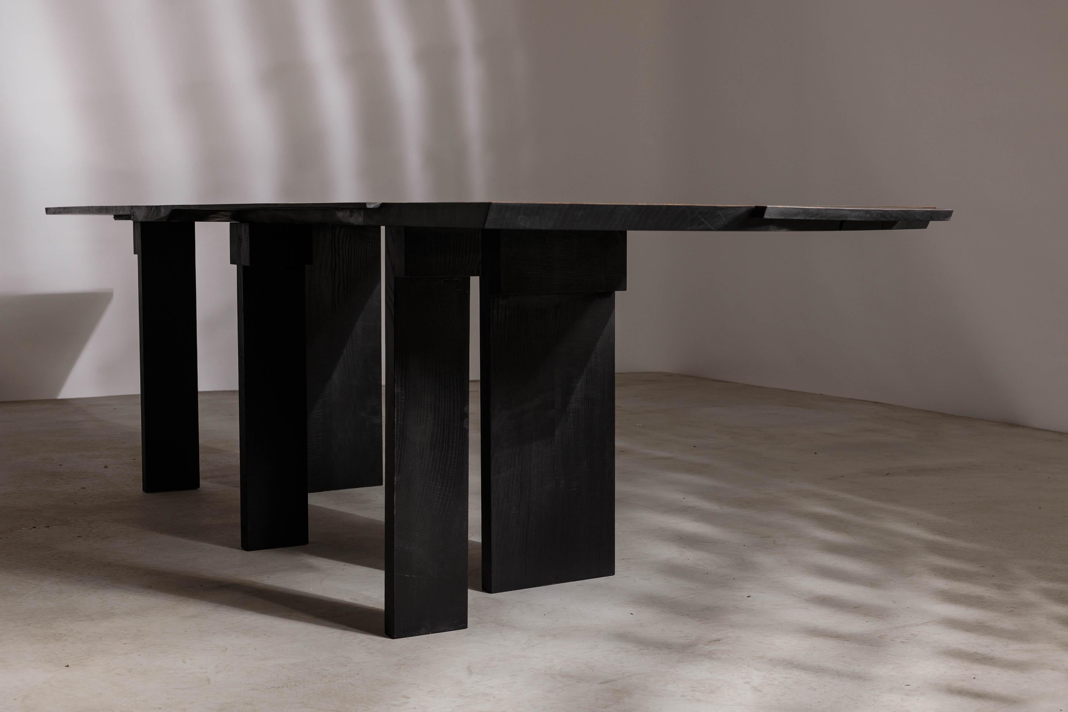 Table de salle à manger sculpturale Eero Moss, EM203 en vente 1