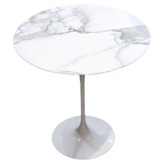 Eero SAARINEN (1910-1961), Edition Knoll: Marble pedestal table