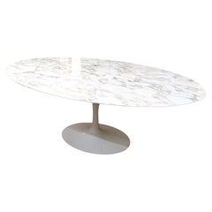 Eero Saarinen (1910-1961) - Edition KNOLL table ovale marbre CALACATTA ORO VERD