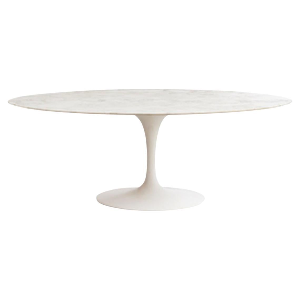 Eero Saarinen (1910-1961) - Knoll : Table ovale de 198 cm, Arabescato
