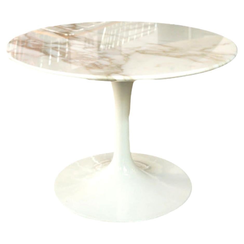 Eero Saarinen (1910–1961), Knoll Edition: Marble pedestal table