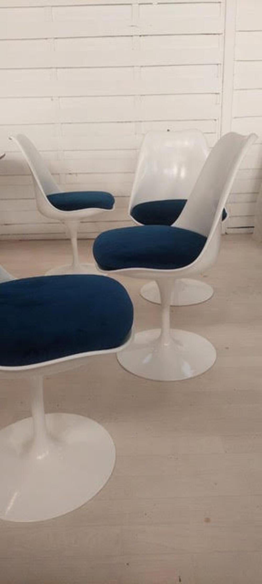 Eero Saarinen (1910–1961) & Knoll International (publisher) 4 swivel chairs In Excellent Condition For Sale In SAINT-OUEN-SUR-SEINE, FR