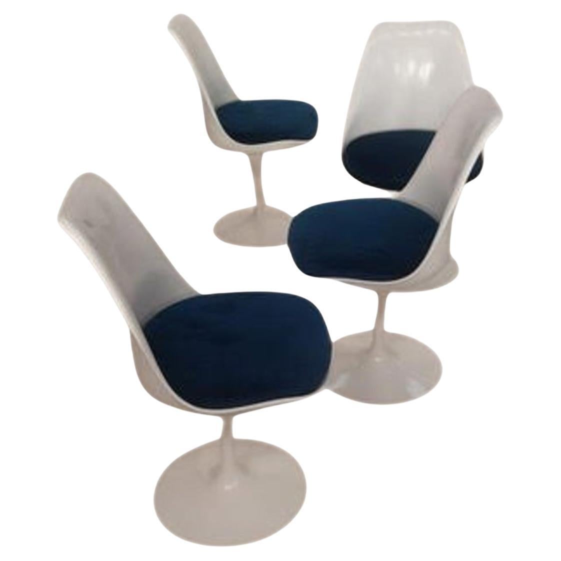 Eero Saarinen (1910–1961) & Knoll International (publisher) 4 swivel chairs