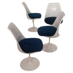 Eero Saarinen (1910–1961) & Knoll International (publisher) 4 swivel chairs