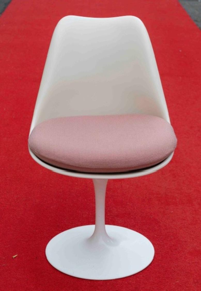 Eero Saarinen (1910-1961) & Knoll International (editor) 6 sillas giratorias siglo XX en venta