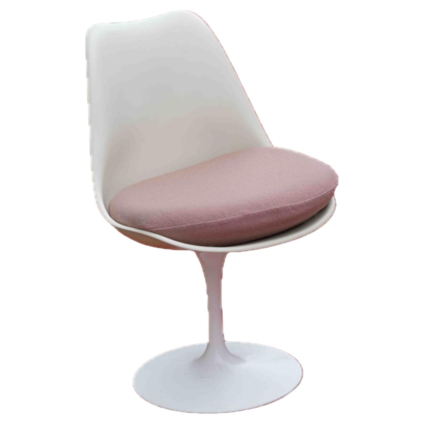 Eero Saarinen (1910–1961) 
Knoll International (publisher) 6 swivel chairs