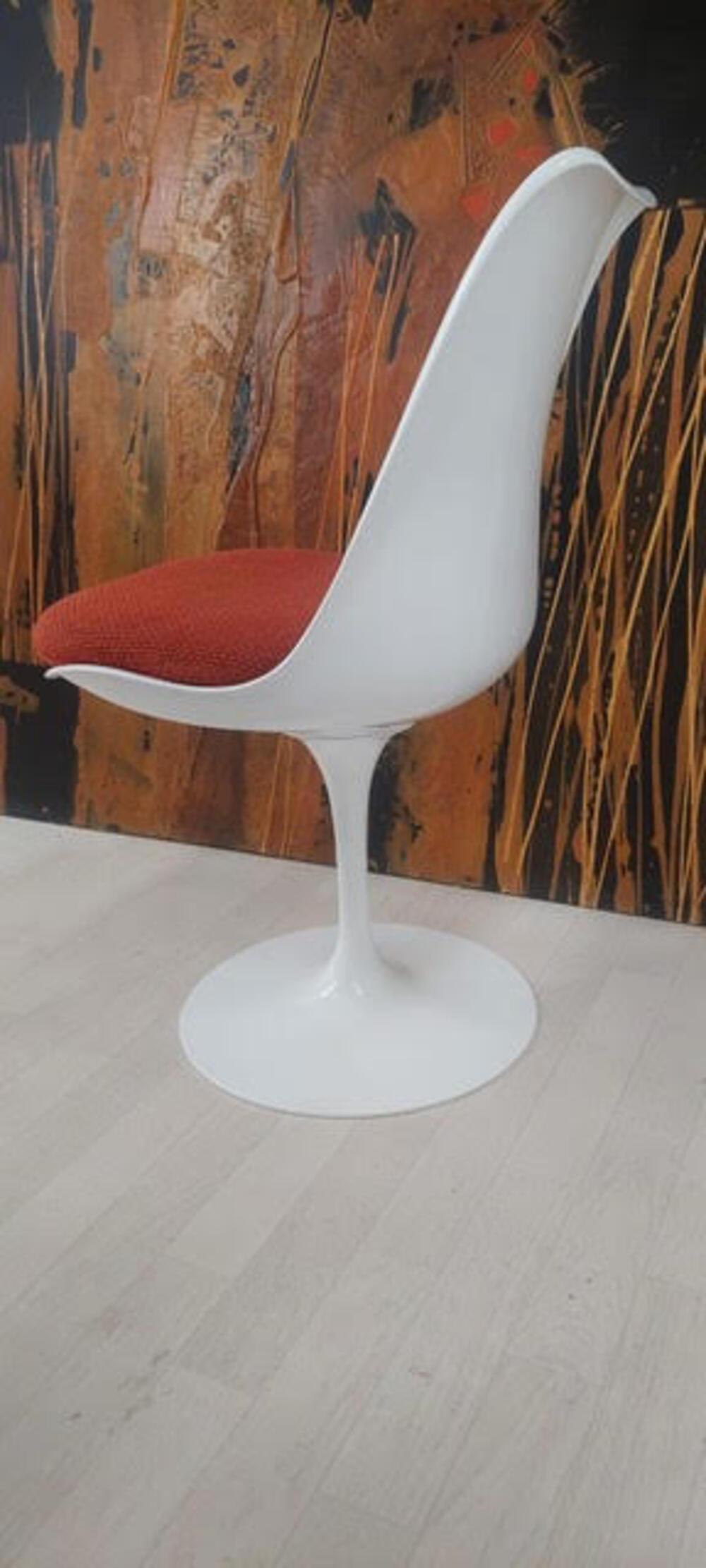 Eero Saarinen (1910–1961) & Knoll International (publisher), Swivel Chair In Excellent Condition For Sale In SAINT-OUEN-SUR-SEINE, FR