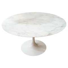  Eero SAARINEN (1910 - 1961) & KNOLL INTERNATIONAL,  Publisher, Table 137 cm