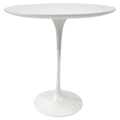 Eero Saarinen 20" Top Tulip Side Table for Knoll ( B )