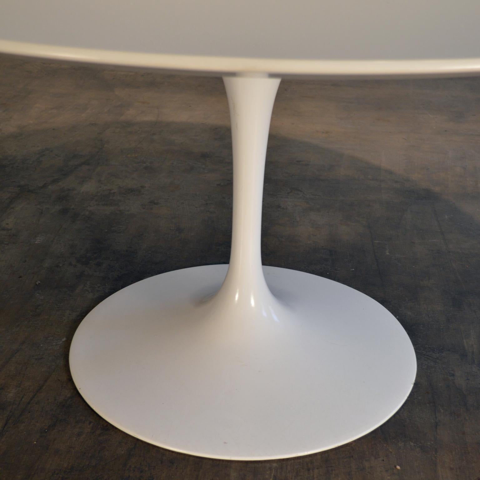 knoll tulip table