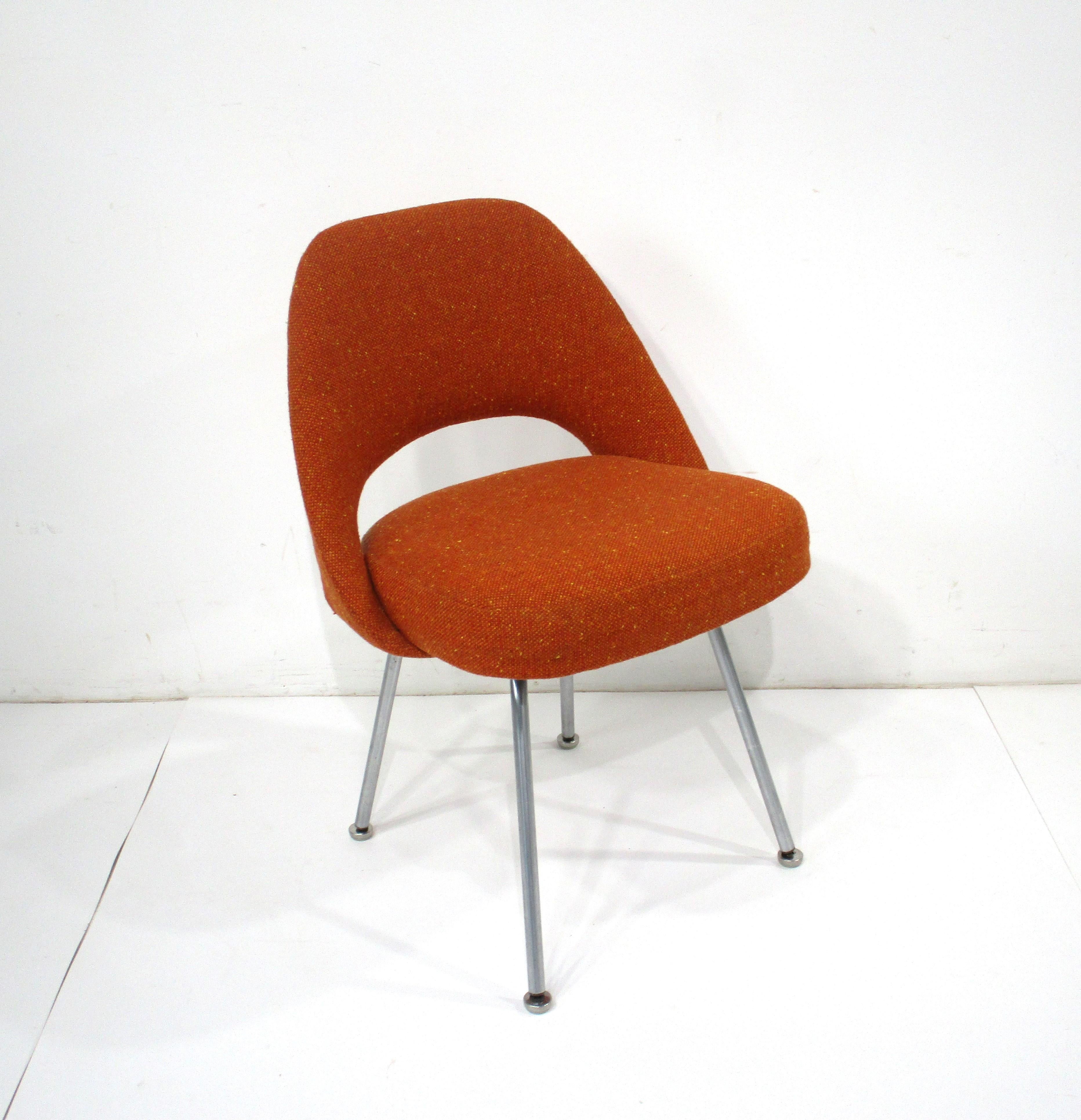 Eero Saarinen 72U Executive Upholstered Armless Desk Chair for Knoll  5