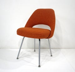 Eero Saarinen 72U Executive Upholstered Armless Desk Chair for Knoll