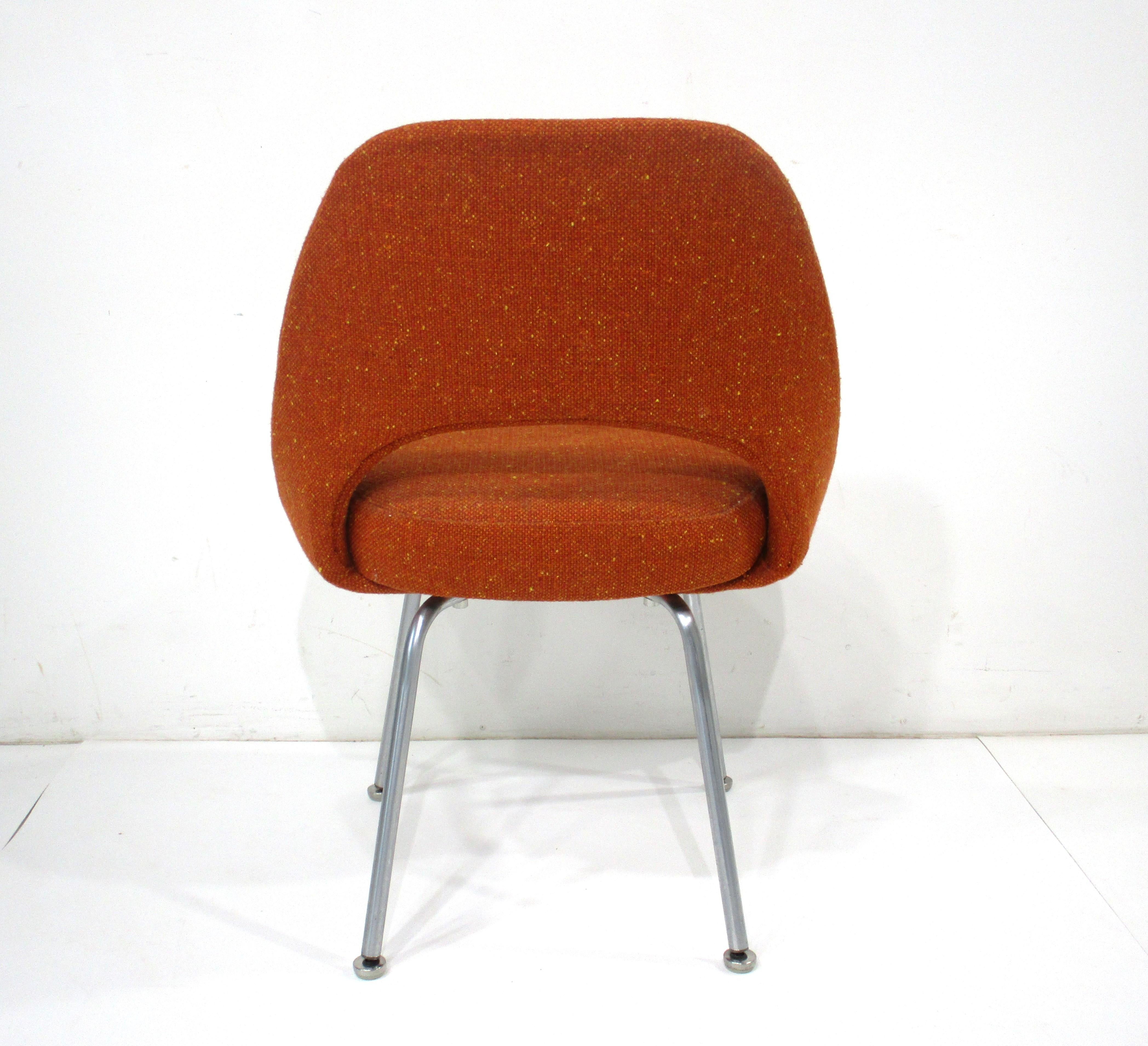 Eero Saarinen 72U Executive Upholstered Armless Desk Chair for Knoll  In Good Condition In Cincinnati, OH