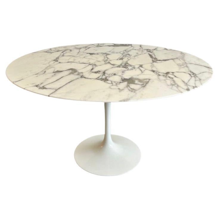Eero Saarinen Arabescato Marble Pedestal Dining Table by Knoll, circa 2020