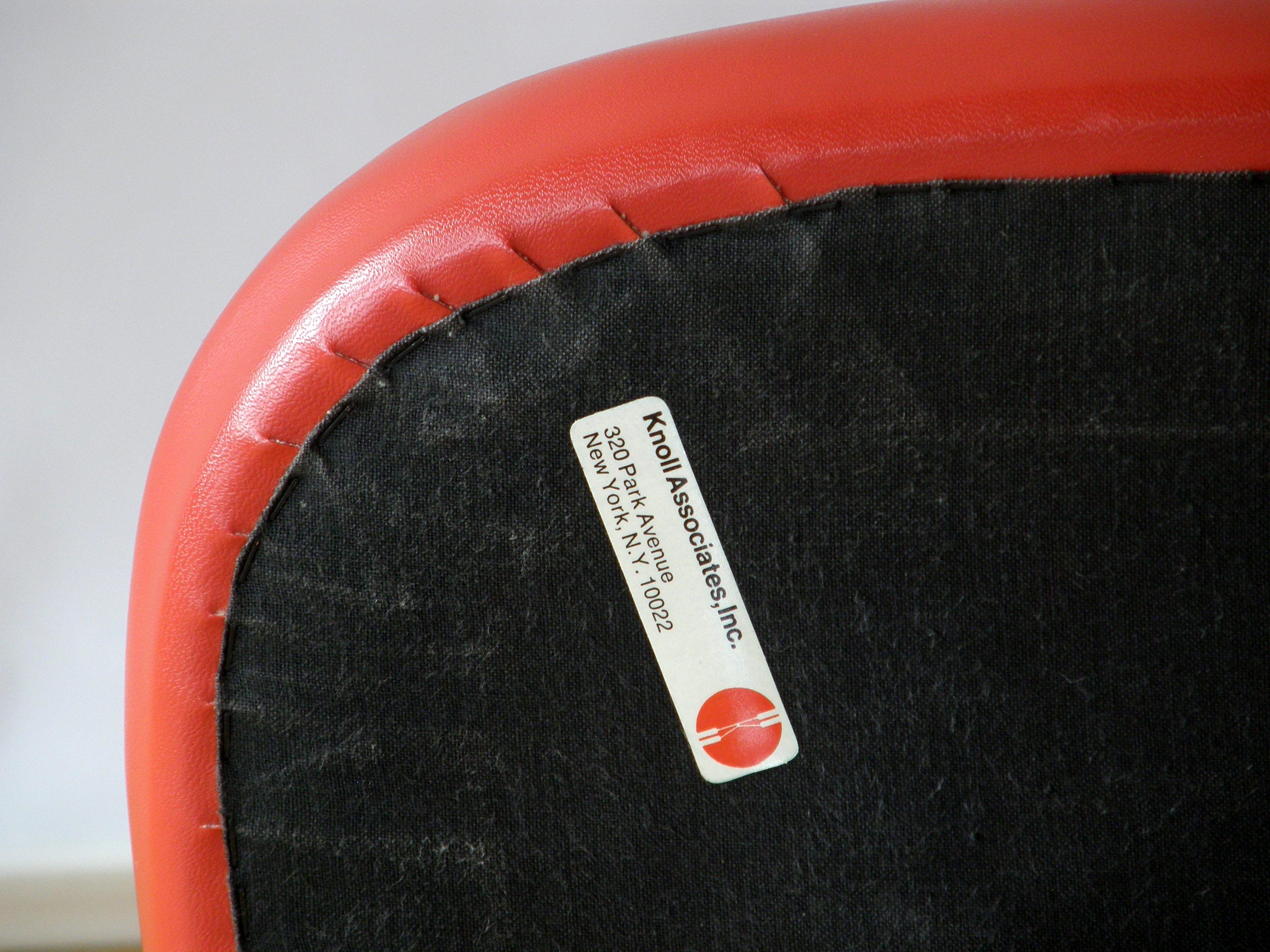 Mid-20th Century Eero Saarinen Armless Executive Chair for Knoll Associates Model 72 Red Vinyl