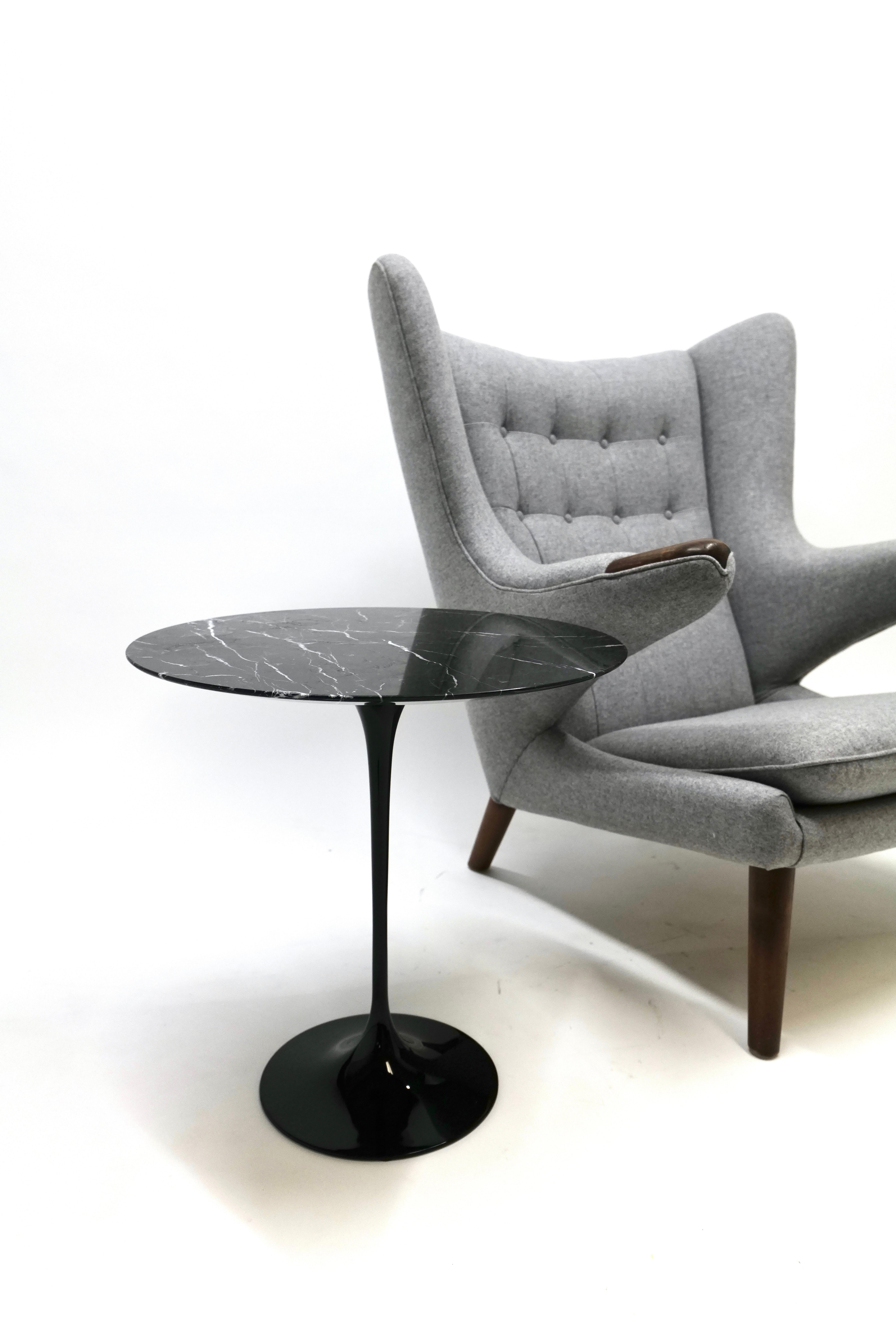 Eero Saarinen Black Marble Tulip Side Table In Good Condition In Oklahoma City, OK