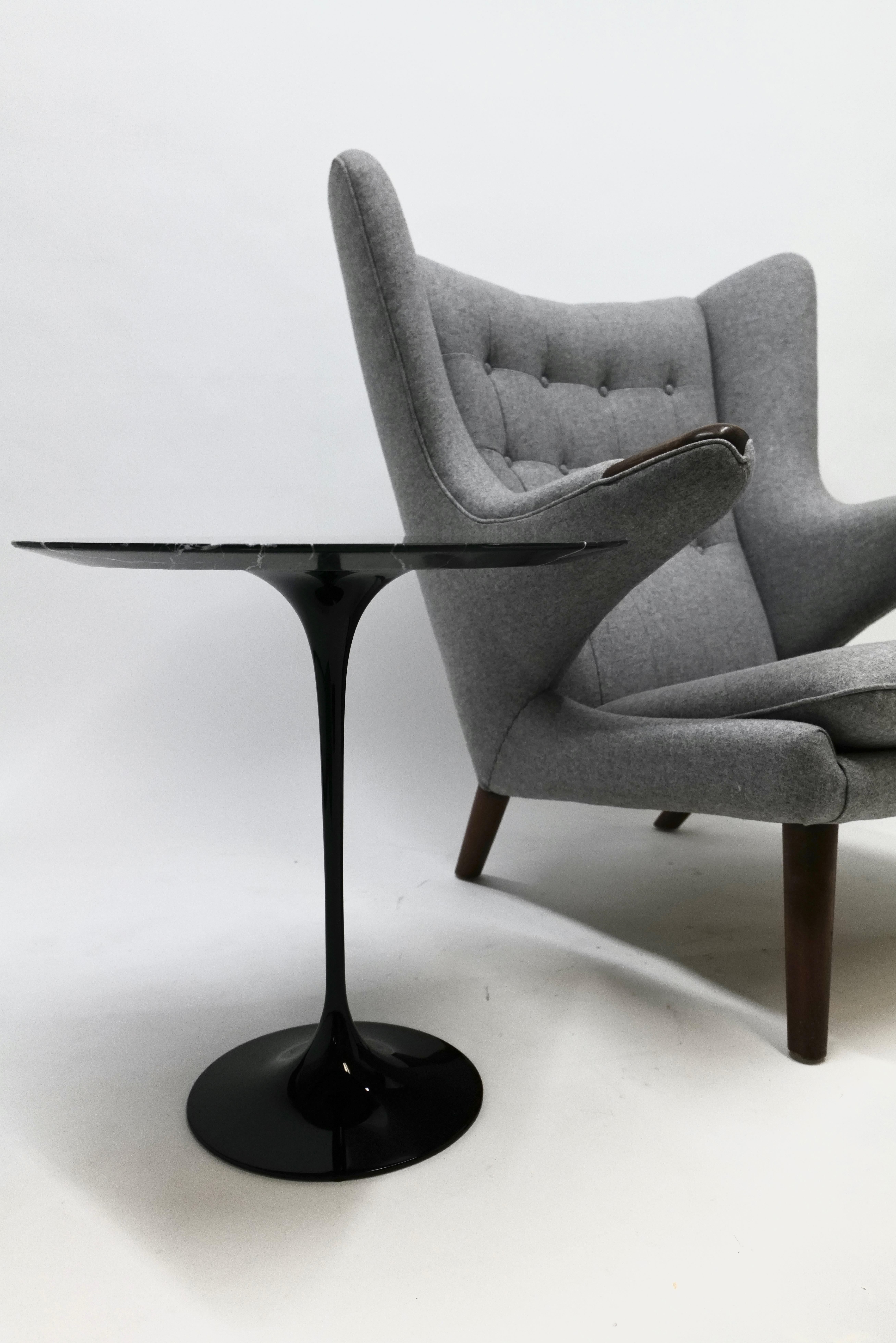 Eero Saarinen Black Marble Tulip Side Table 1