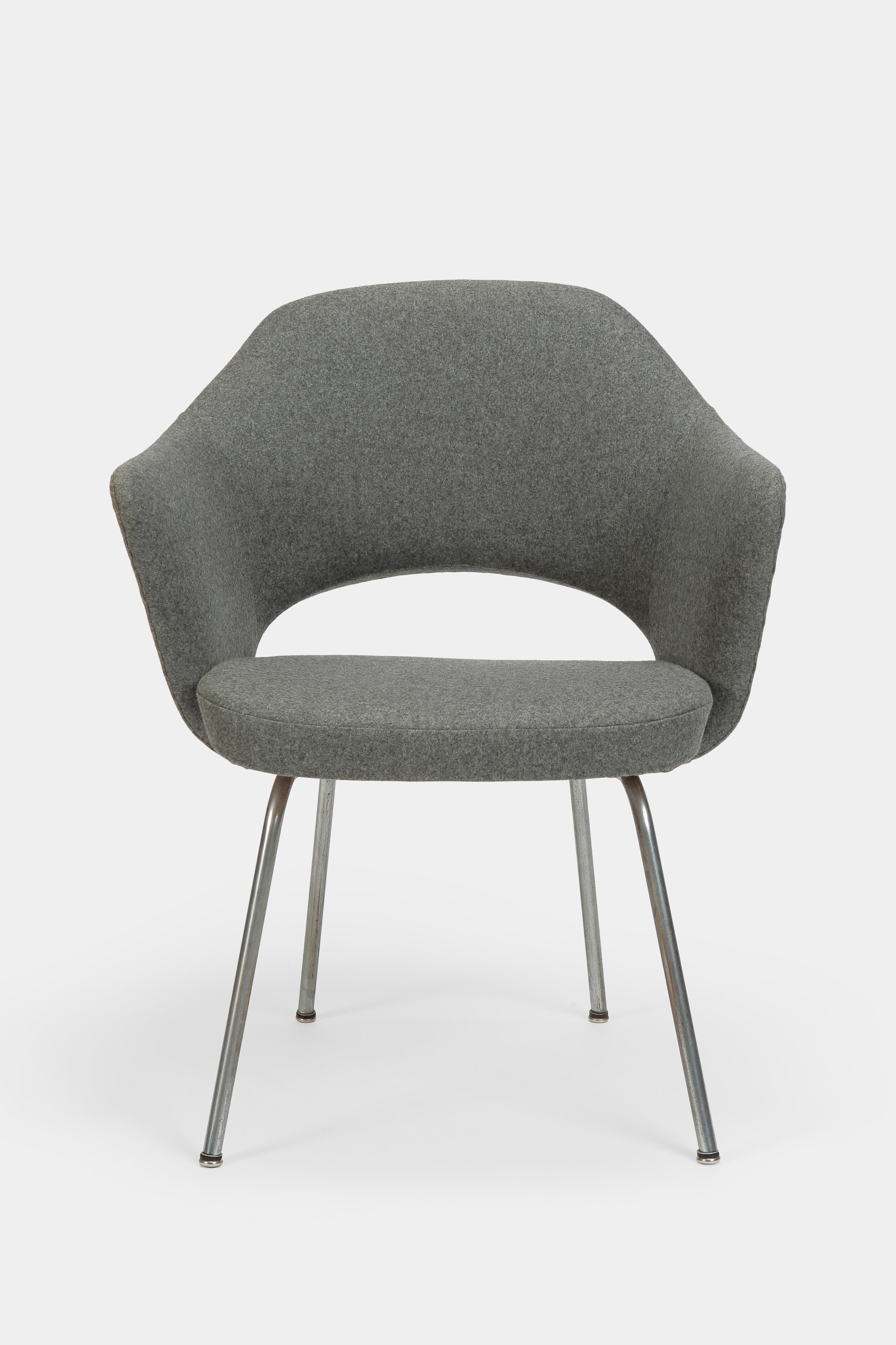 Mid-Century Modern Eero Saarinen Chair Knoll International, 1960s