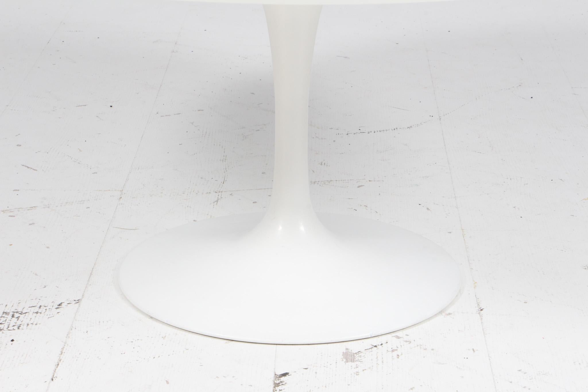 Eero Saarinen coffee  Table for Knoll In Excellent Condition For Sale In Esbjerg, DK