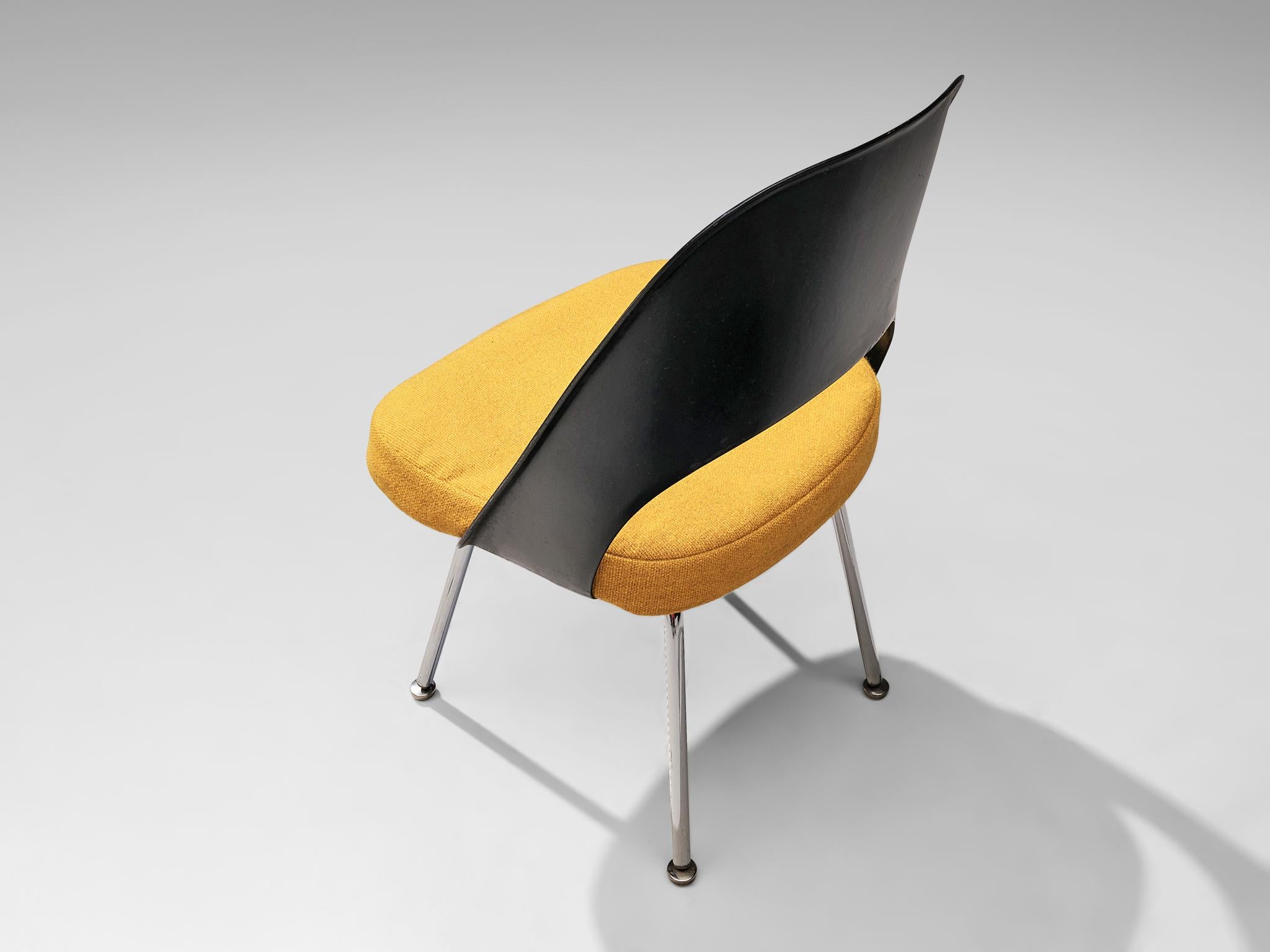 Ensemble de six chaises de salle à manger Eero Saarinen pour Knoll International  4