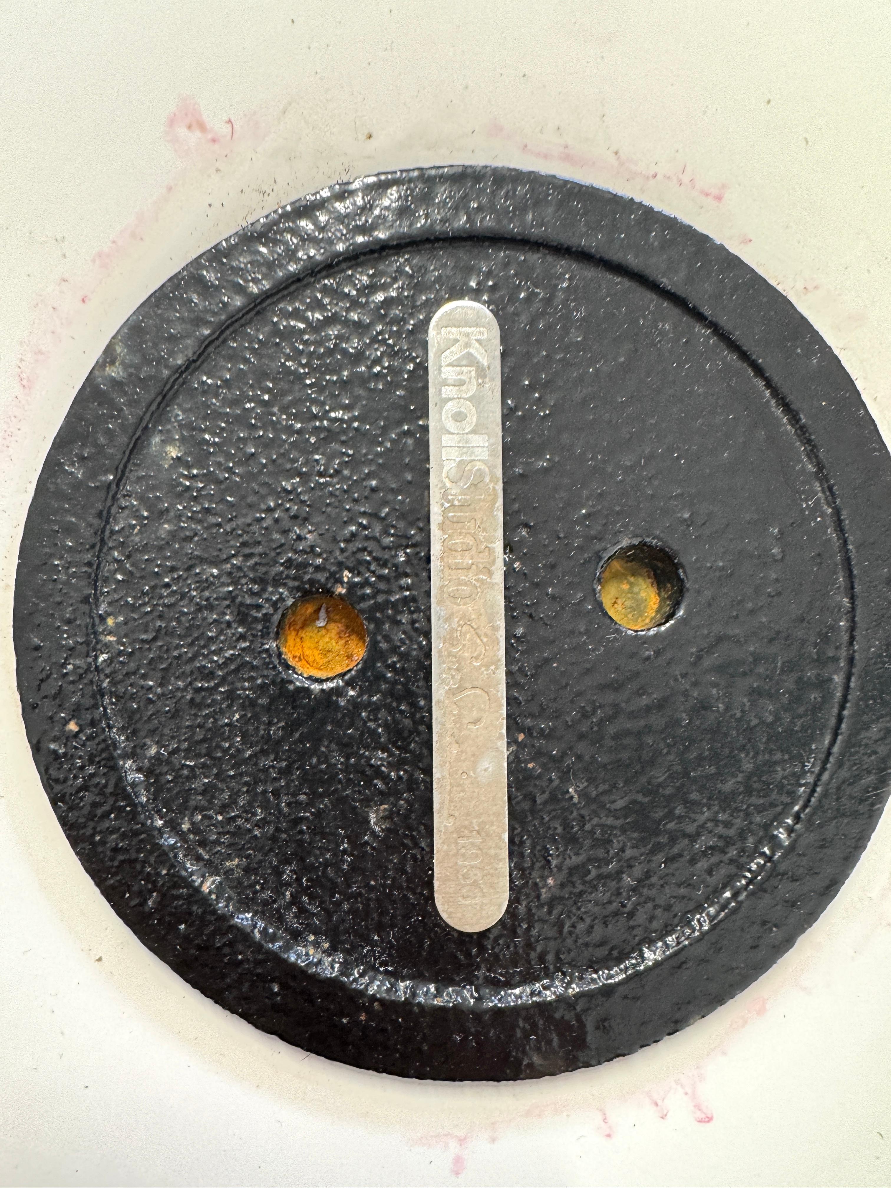 Eero Saarinen, Pair of coffee tables mod. Tulip, prod. Knoll, 1980s 6