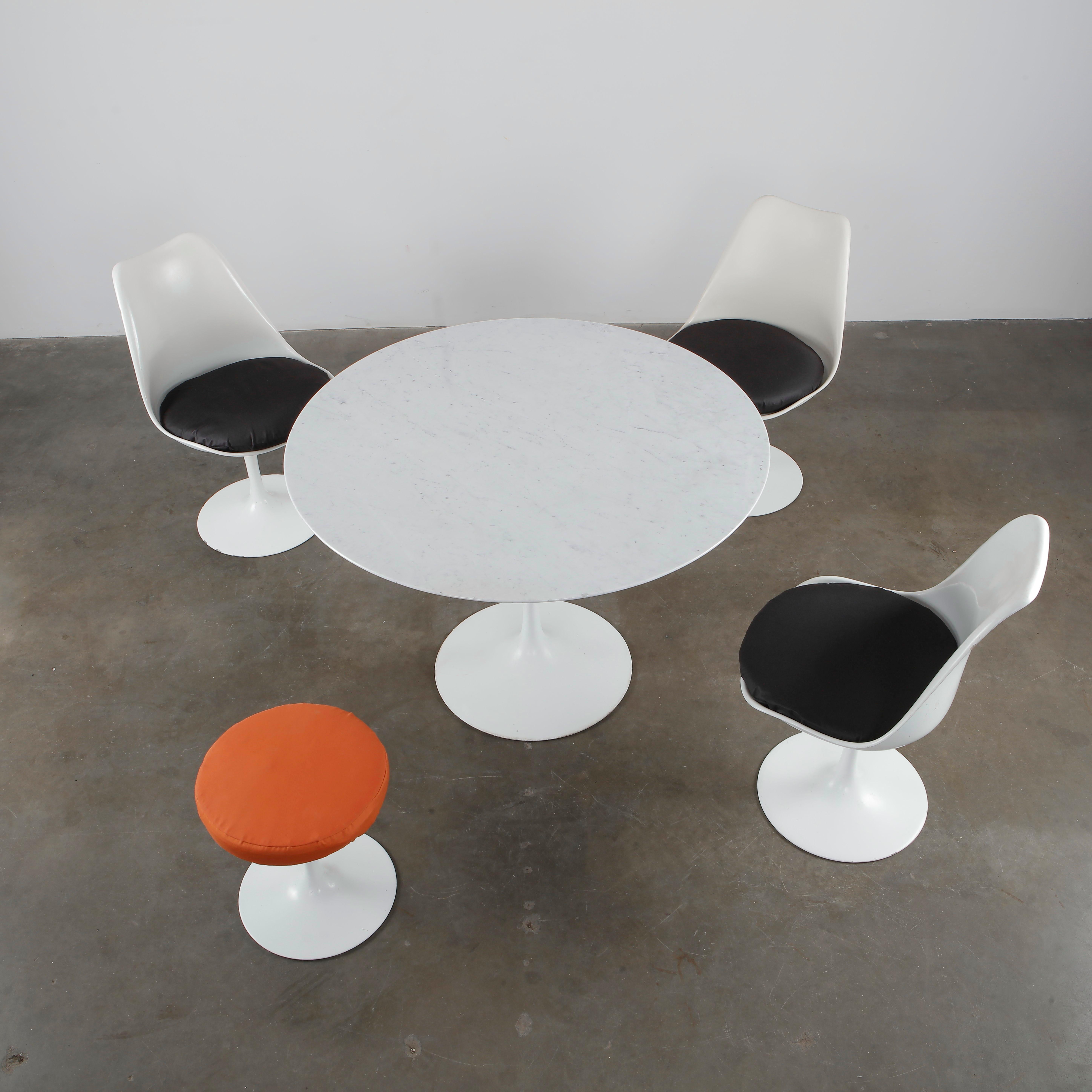 Eero Saarinen, Dining Set, 1970s In condizioni buone in vendita a Gardena, CA