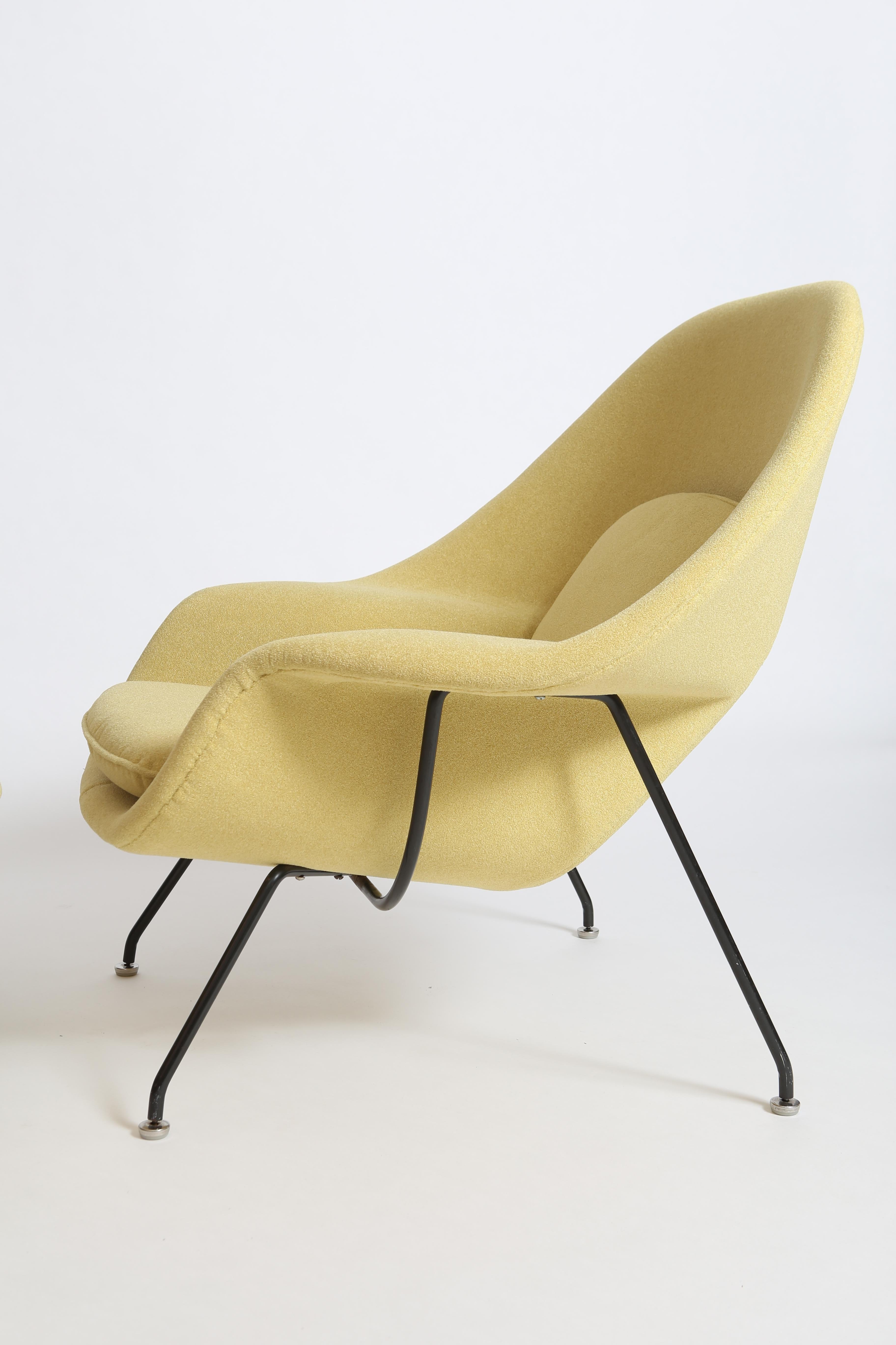Mid-Century Modern Eero Saarinen Early Womb Chair for Knoll