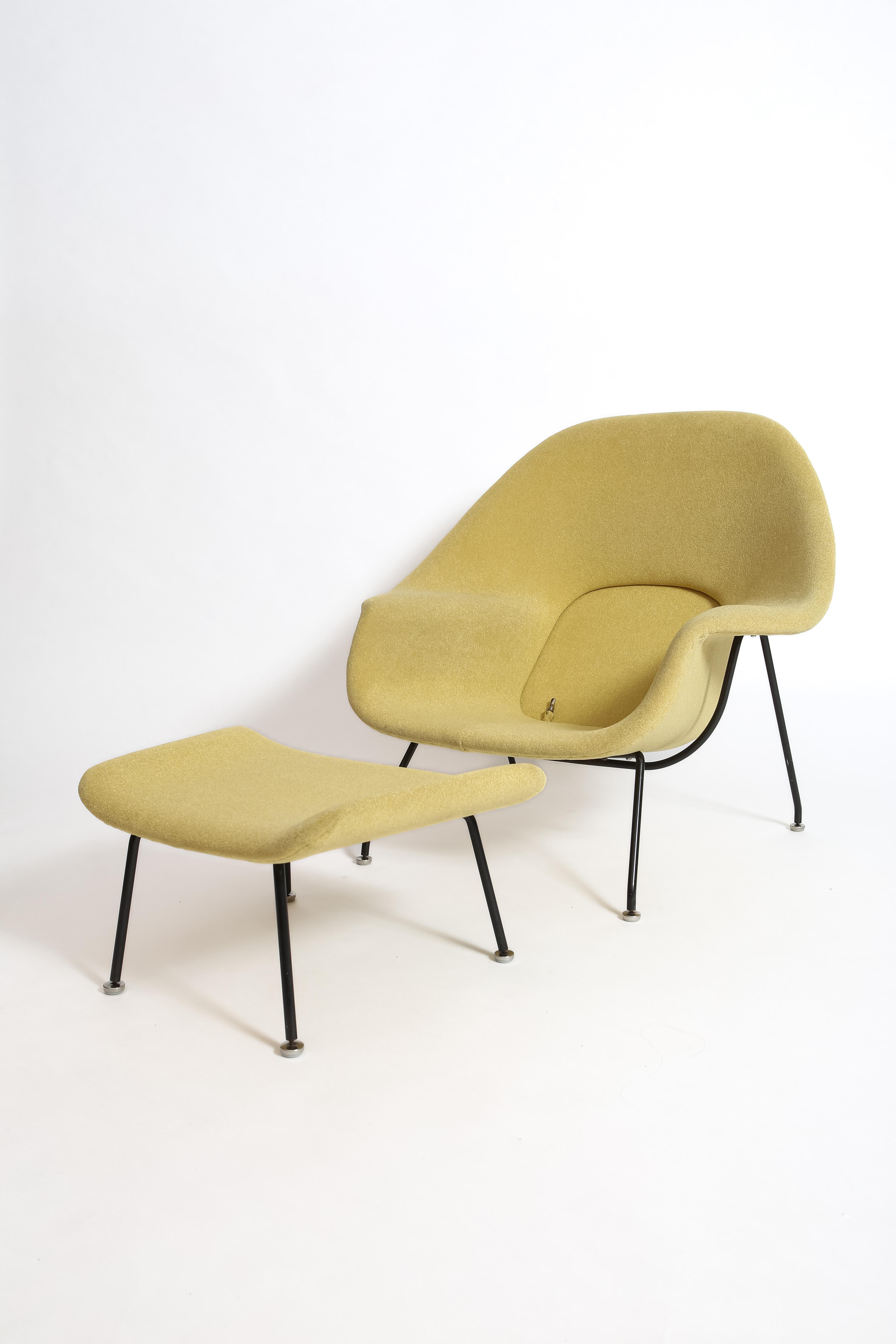 American Eero Saarinen Early Womb Chair for Knoll