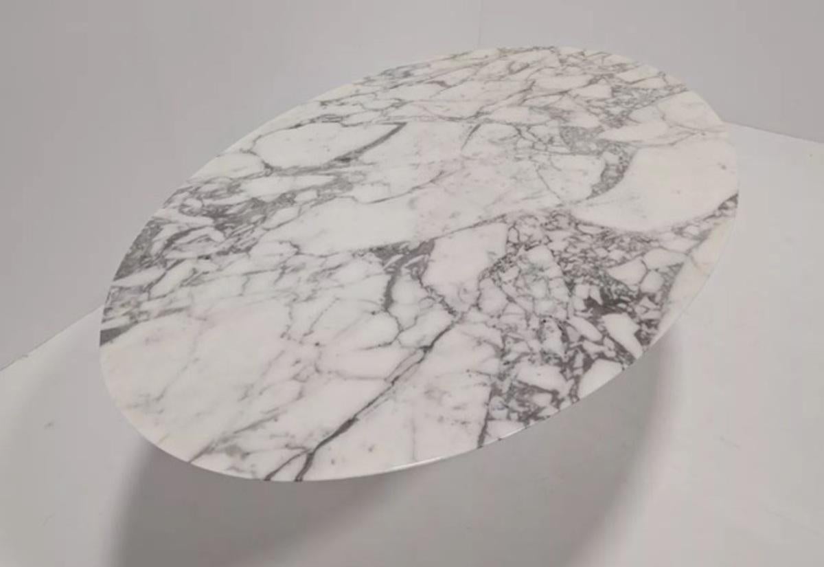 Eero SAARINEN - Edition KNOLL TULIP oval table 1