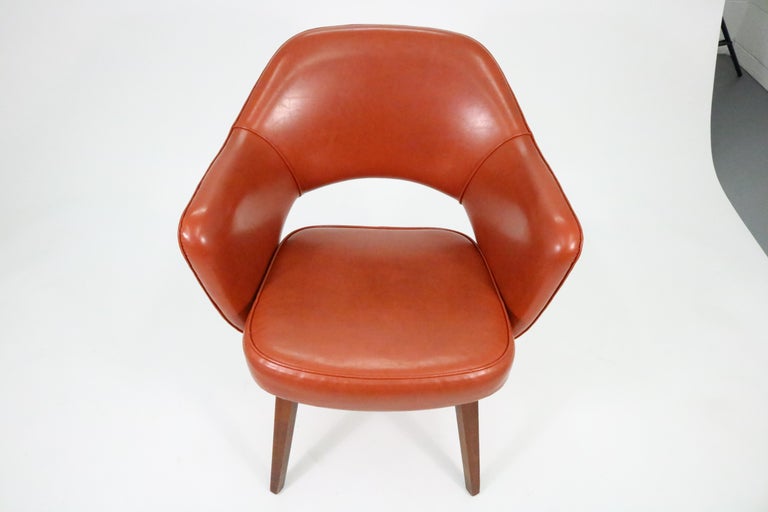A handsome Executive arm chair by Eero Saarinen for Knoll Associates in excellent vintage condition.