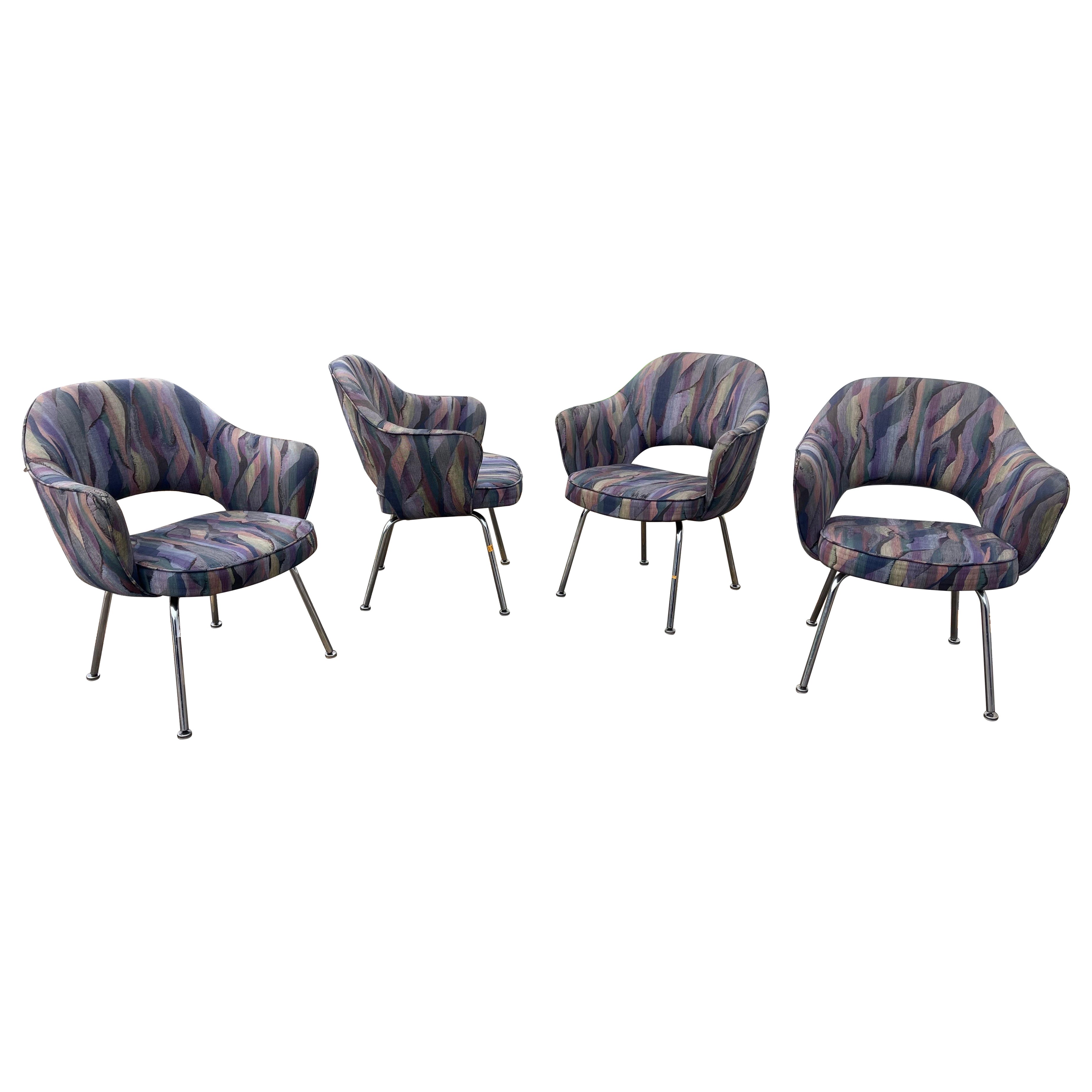 Sillones ejecutivos Eero Saarinen con patas cromadas, juego de 4 en venta