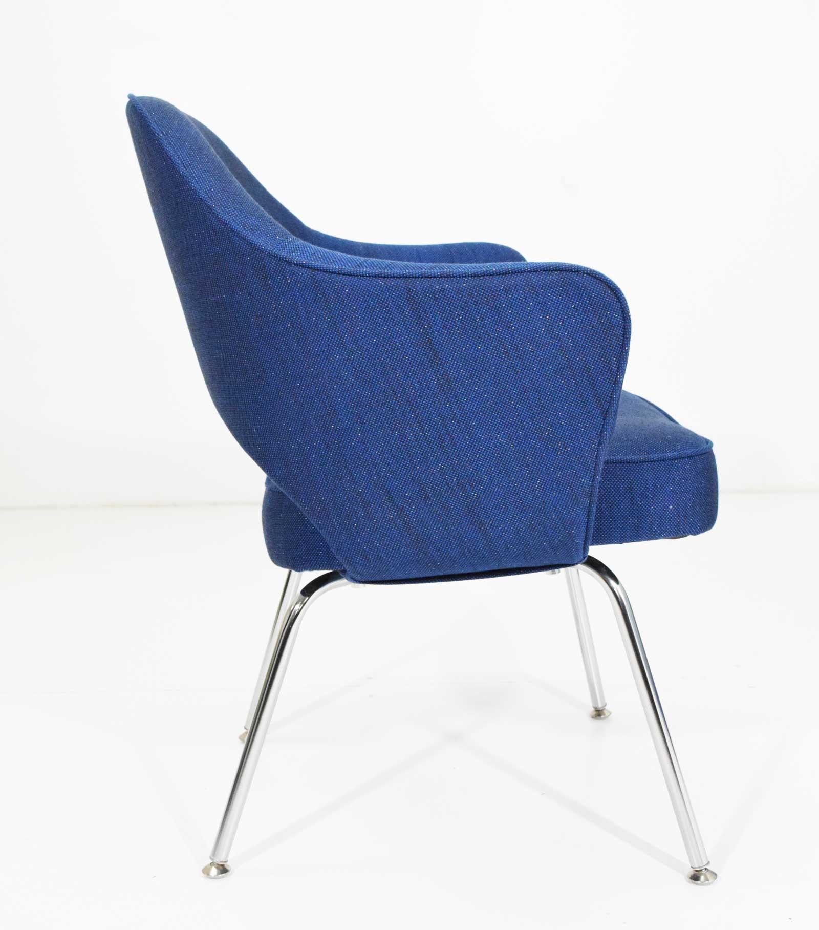 Mid-Century Modern Eero Saarinen Executive Armchair in Blue Raf Simons Upholstery For Sale