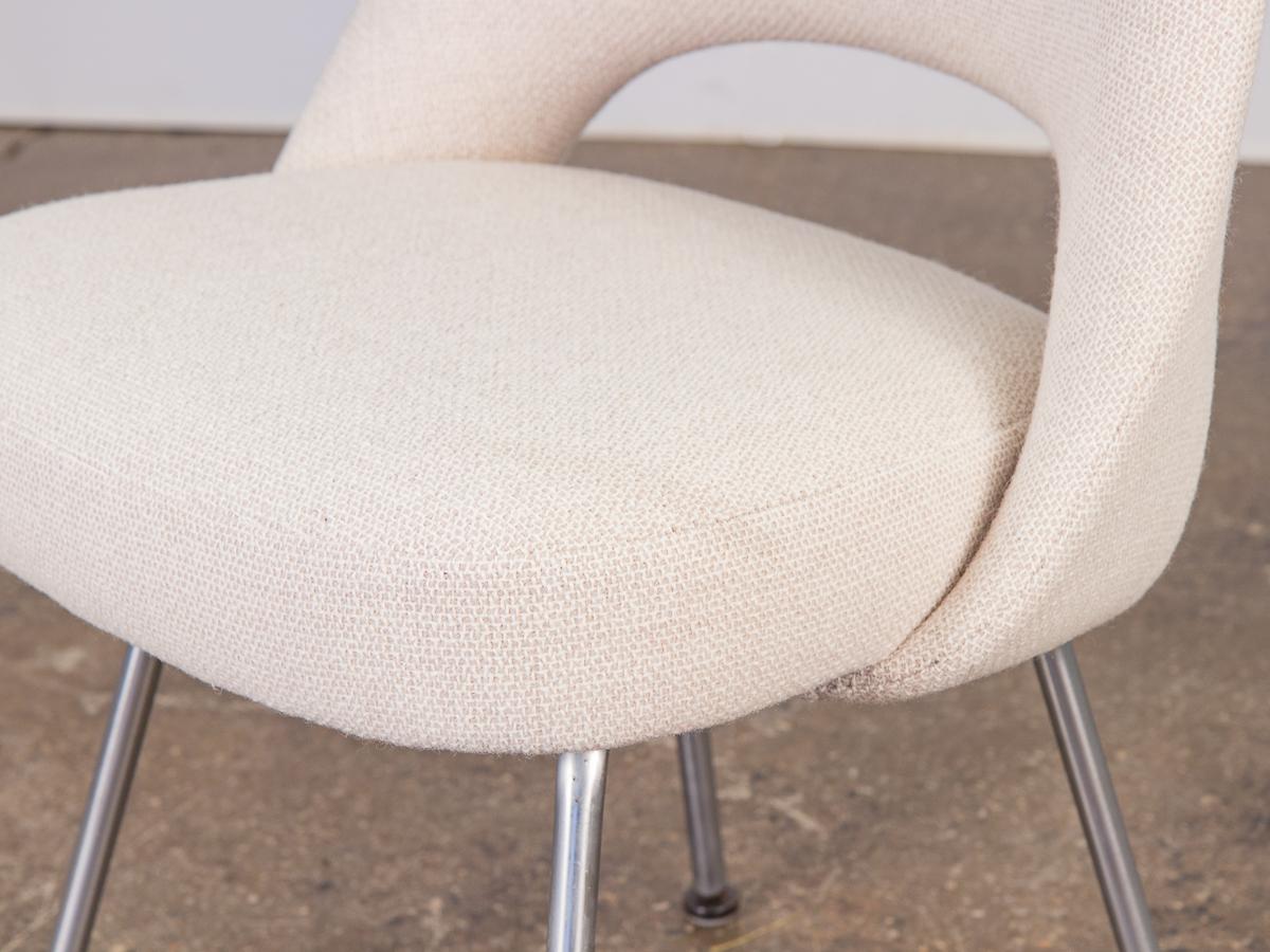 Wool Eero Saarinen Executive Armless Chair for Knoll For Sale