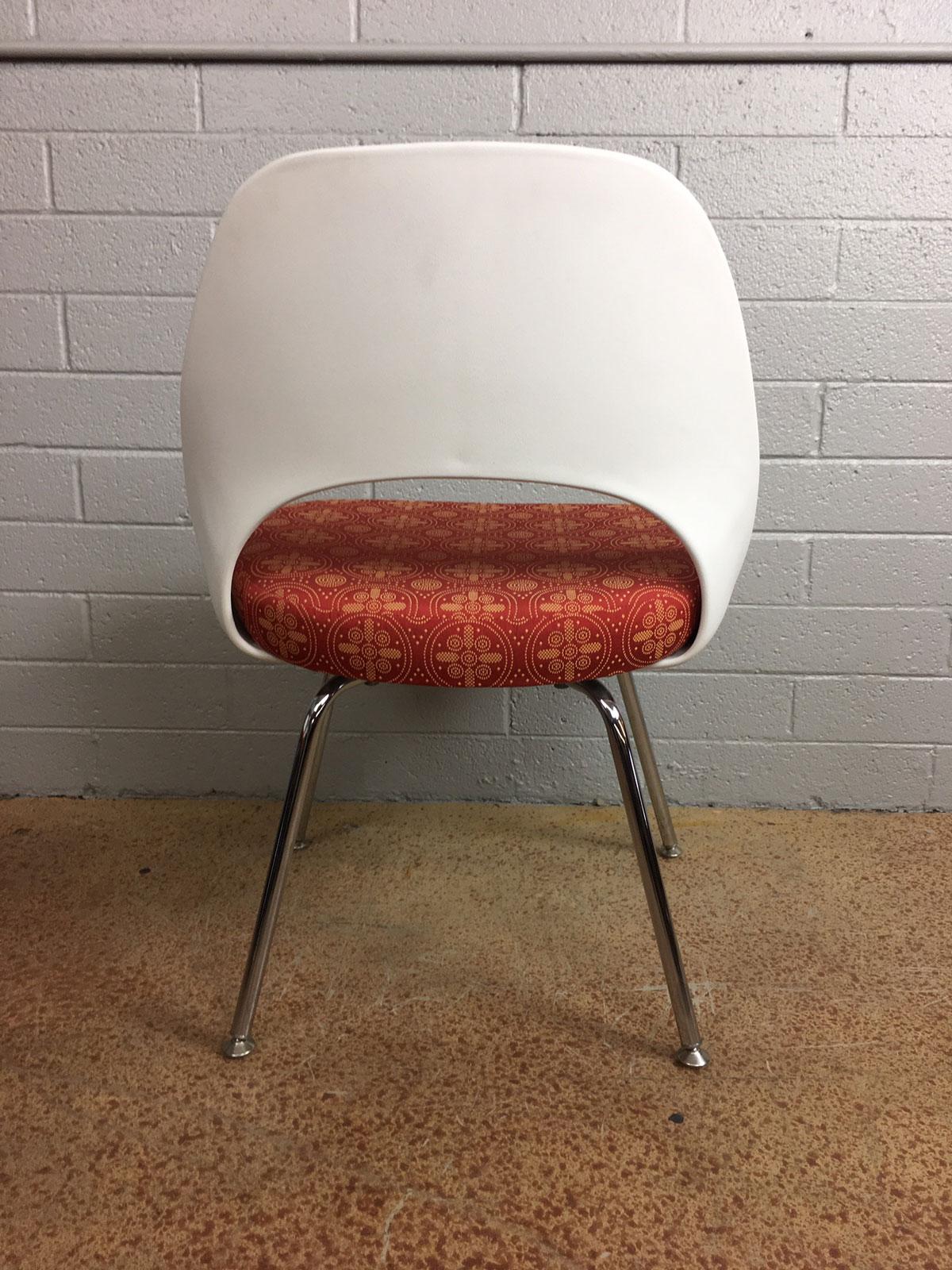 Eero Saarinen Executive Chairs  In Good Condition In Phoenix, AZ