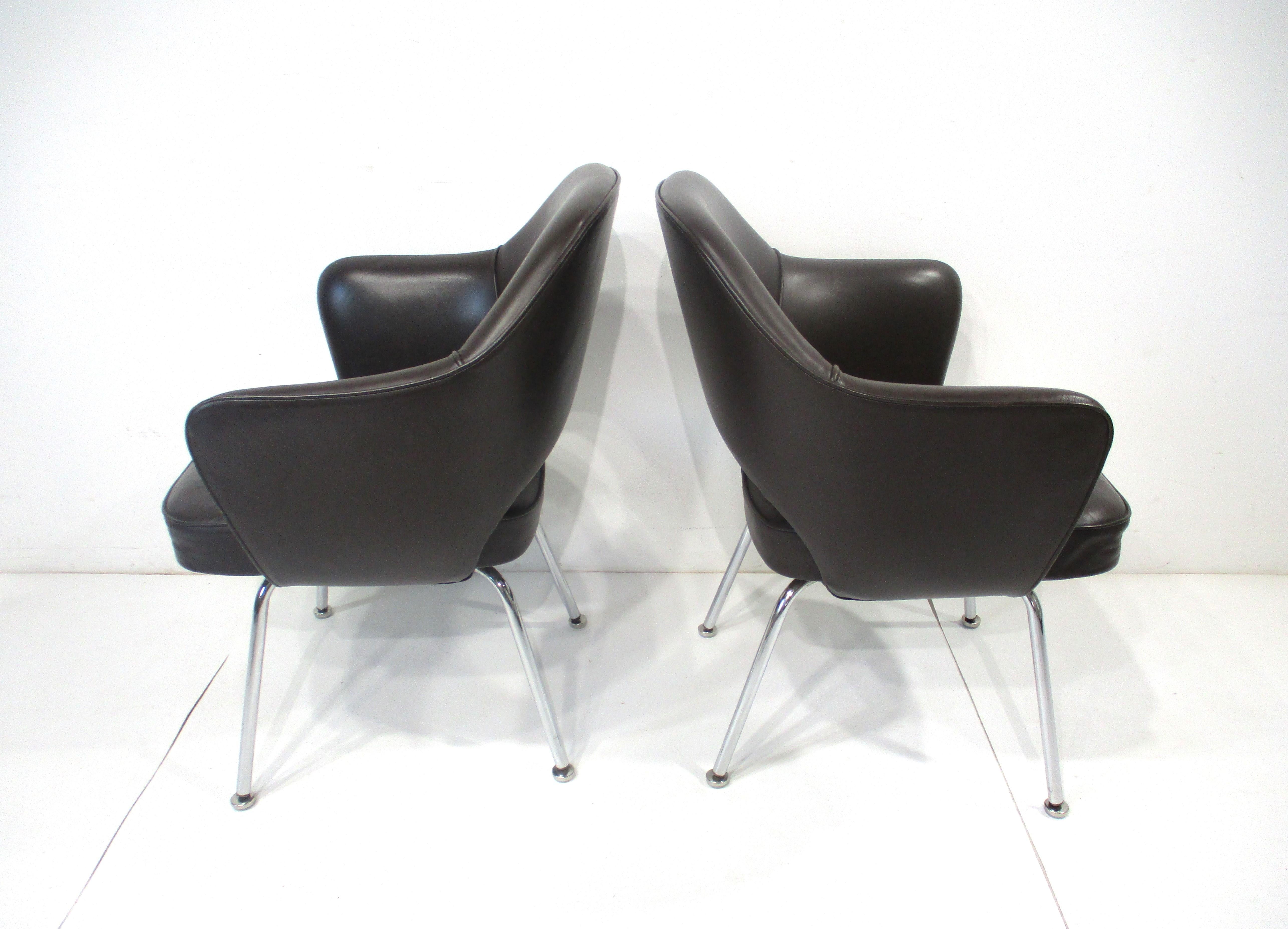 Mid-Century Modern Eero Saarinen Executive Leather Arm Chairs by Knoll # M -71