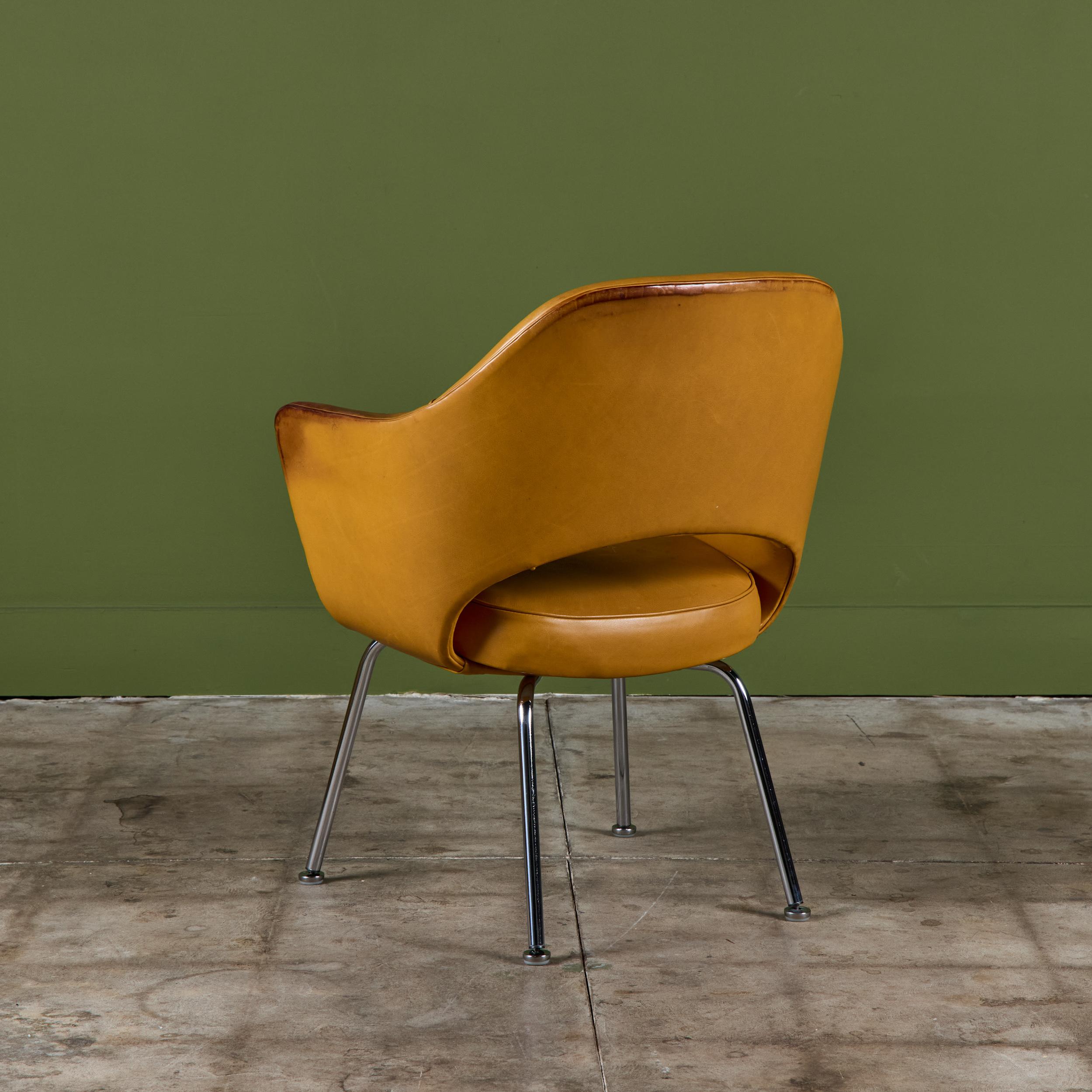 Mid-Century Modern Fauteuil en cuir 
