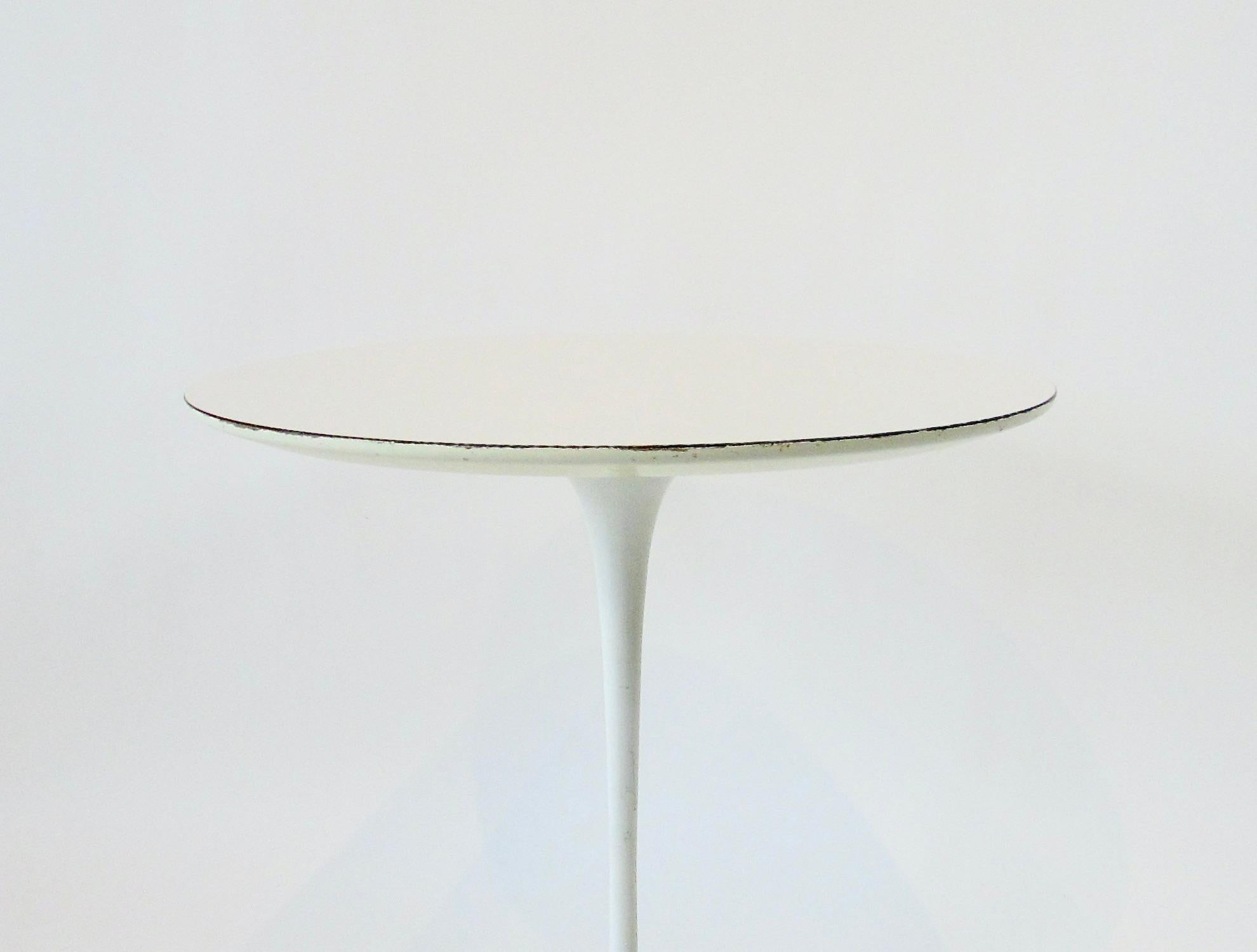 20th Century Eero Saarinen for Knoll  20