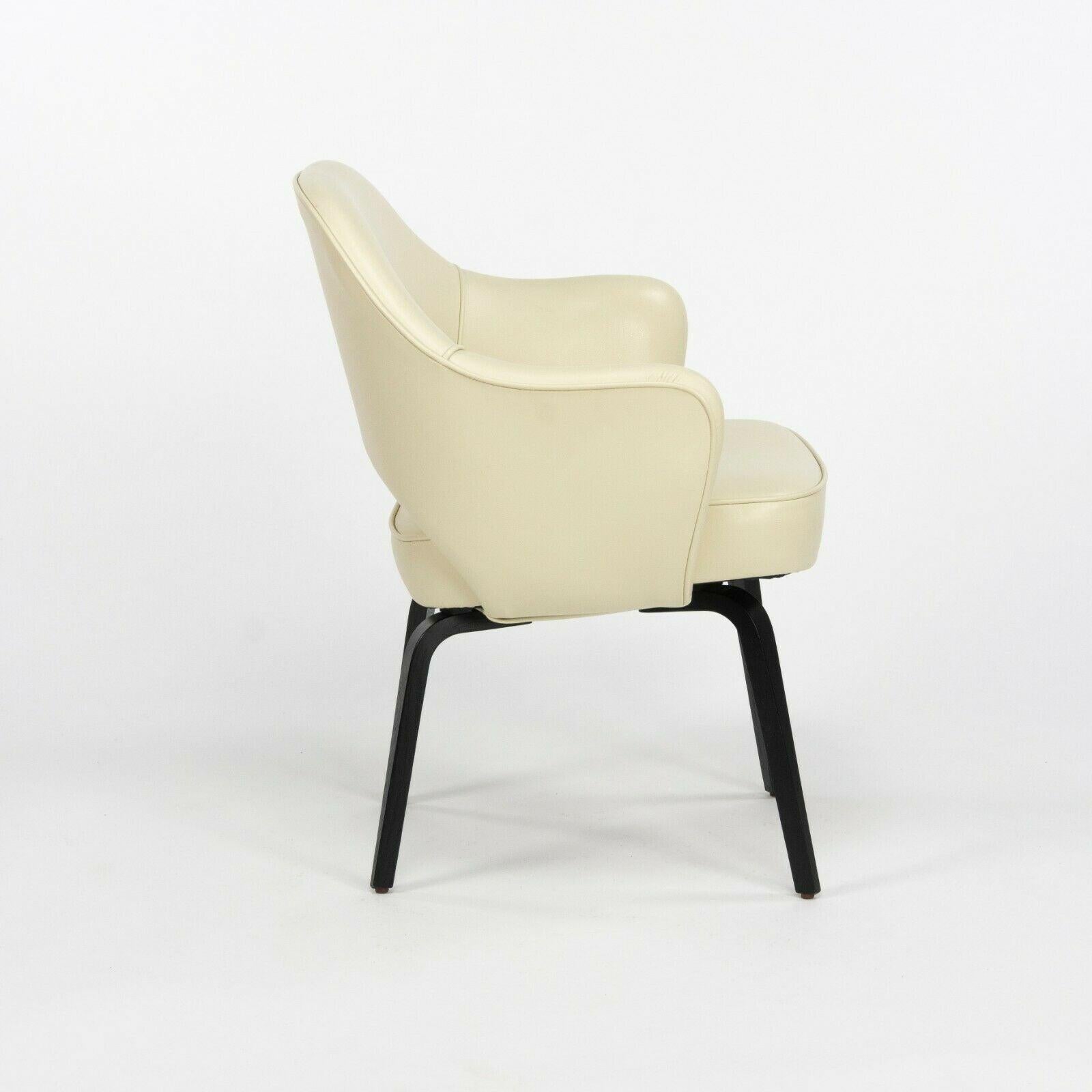 American Eero Saarinen for Knoll 2020 Executive Armchair with Ivory Leather & Wood Legs For Sale