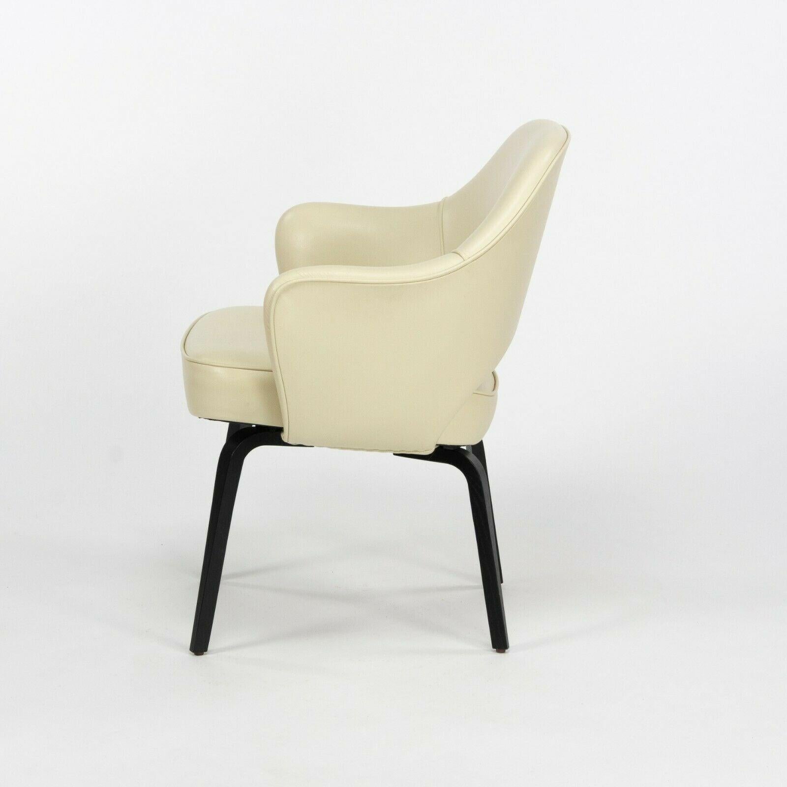 Eero Saarinen for Knoll 2020 Executive Armchair with Ivory Leather & Wood Legs For Sale 2