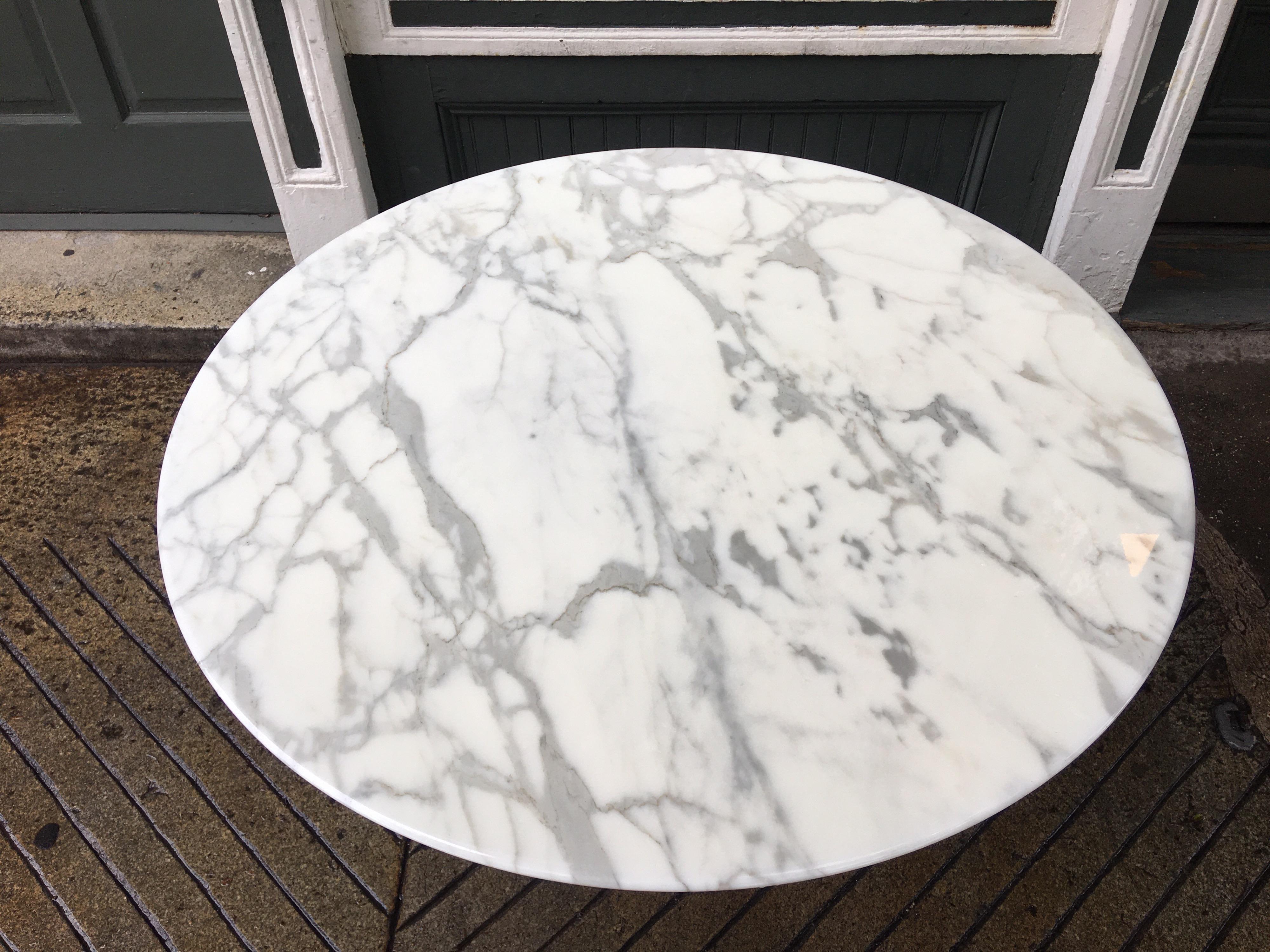 American Eero Saarinen for Knoll Marble Table