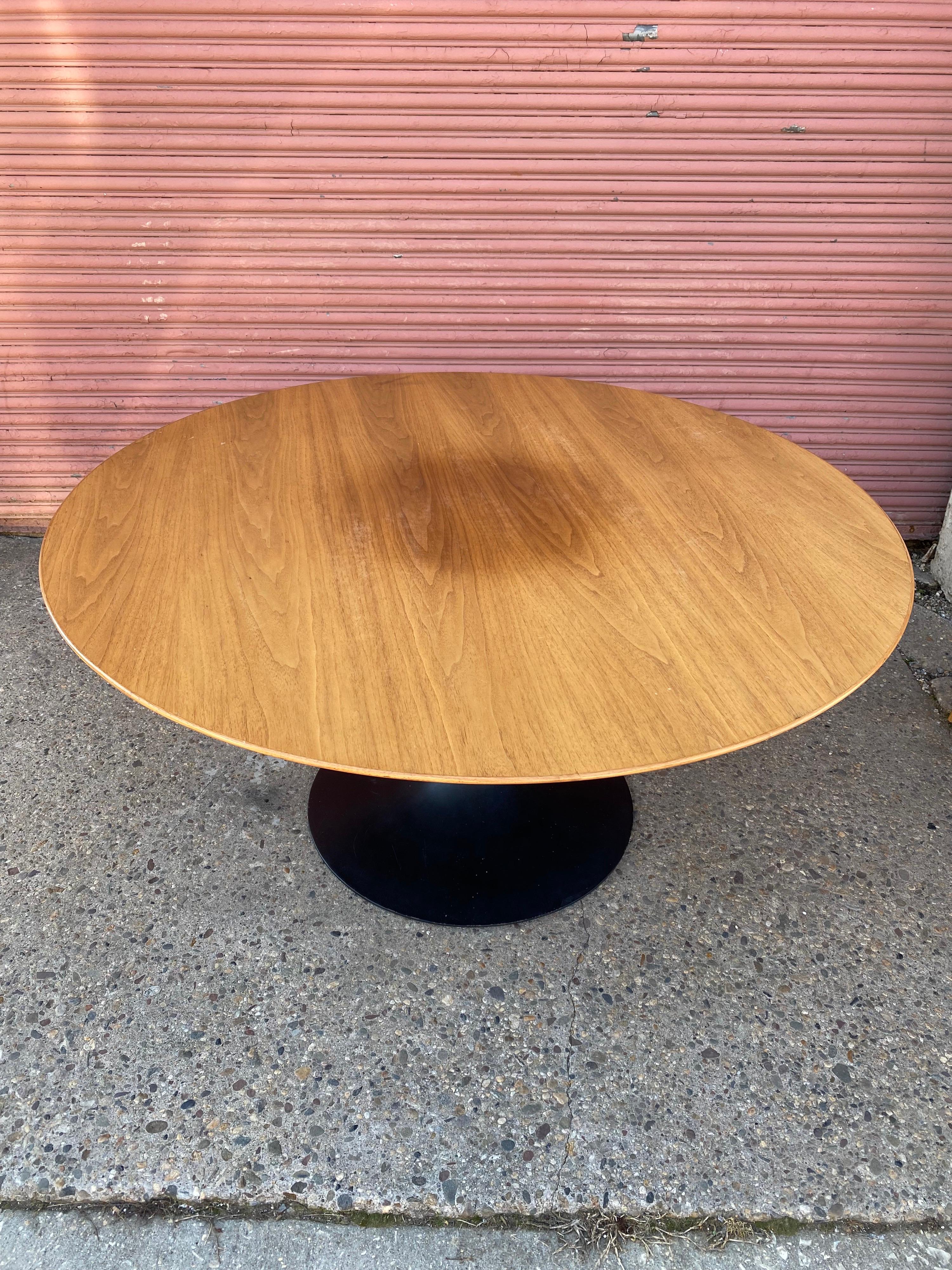 Eero Saarinen for Knoll Game Table and 4 Norman Cherner Side Chairs 2