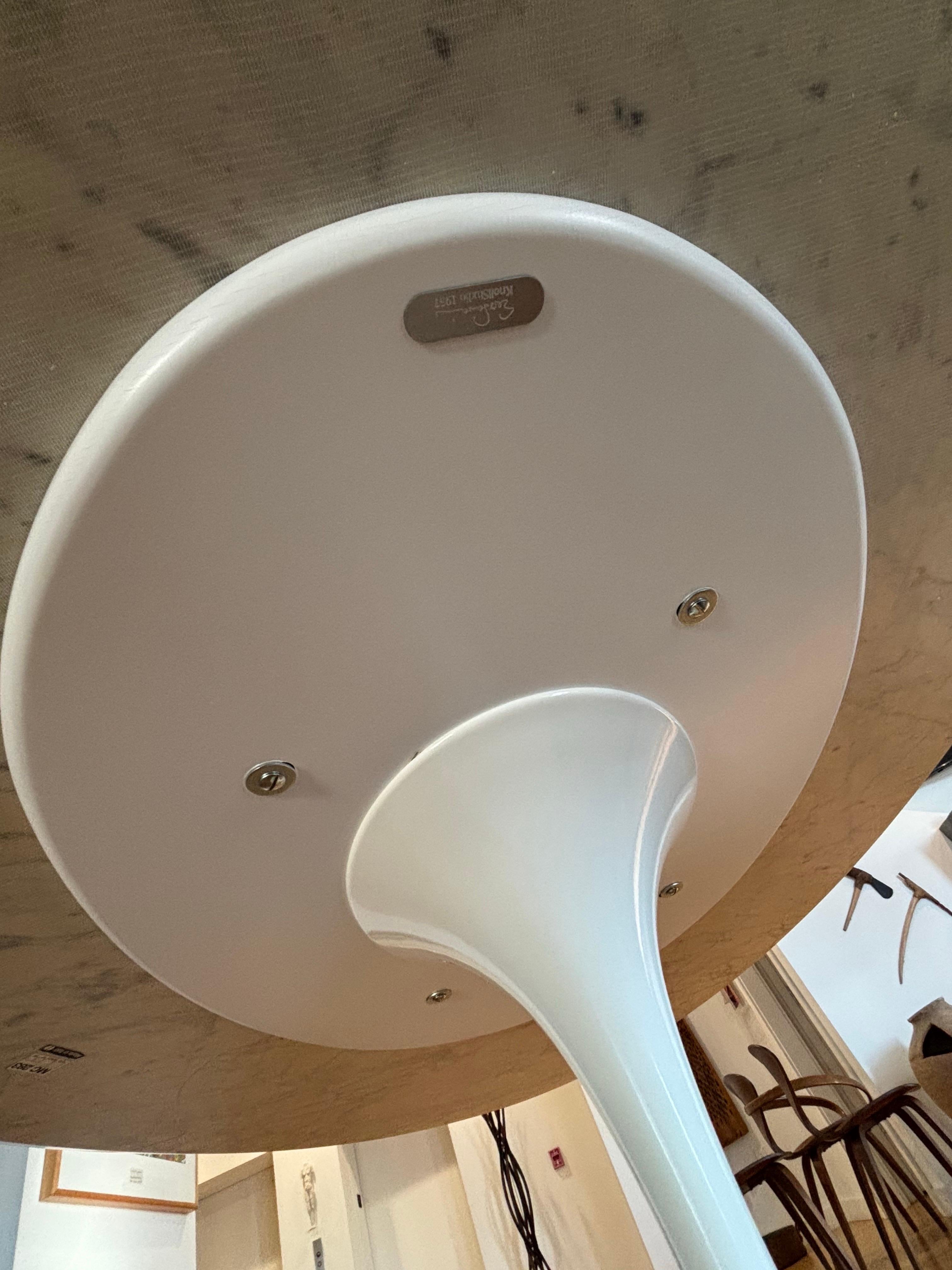 Table ovale en marbre Eero Saarinen pour Knoll 96 Bon état - En vente à Philadelphia, PA